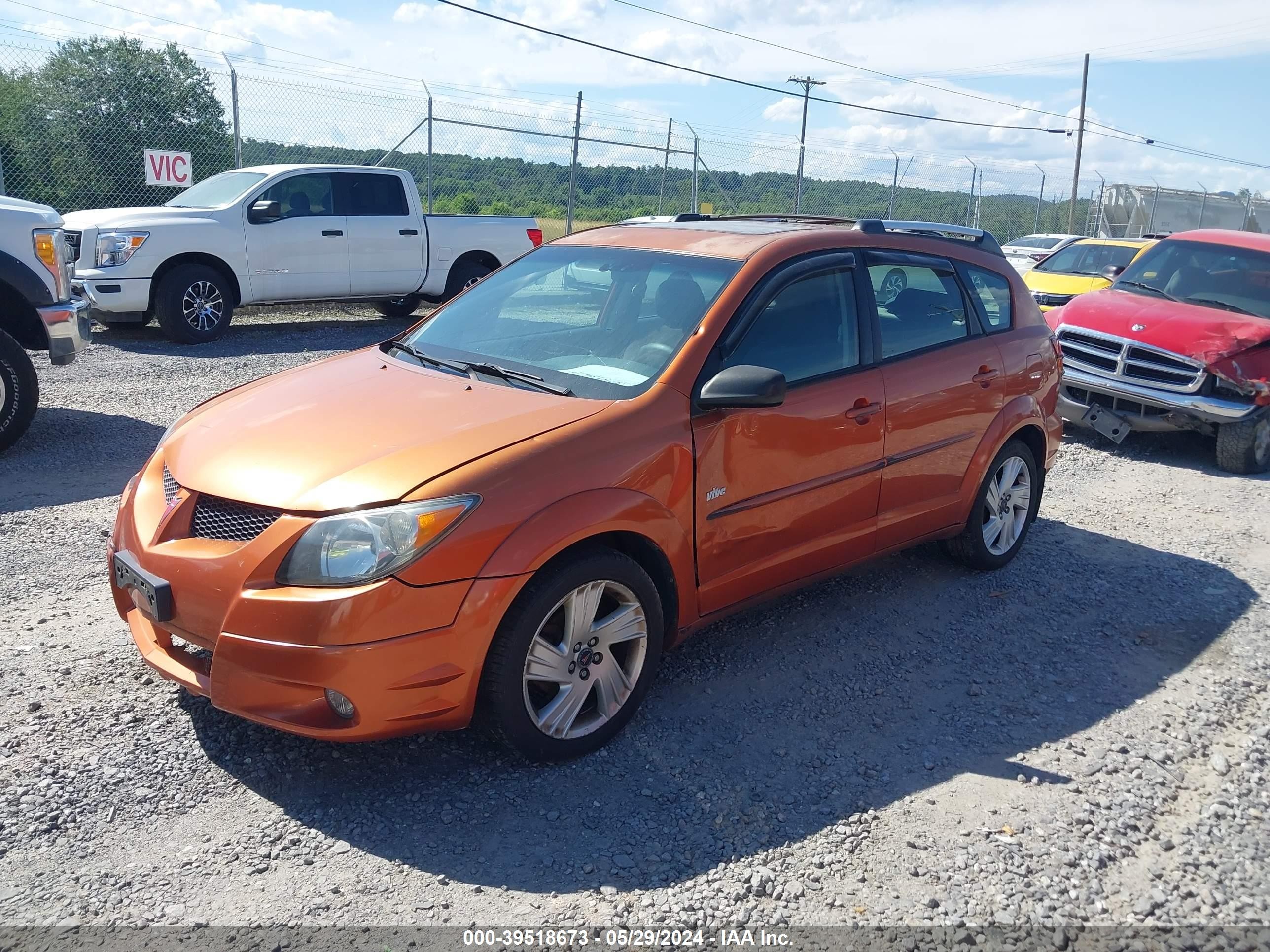 Photo 1 VIN: 5Y2SL628X4Z404205 - PONTIAC VIBE 