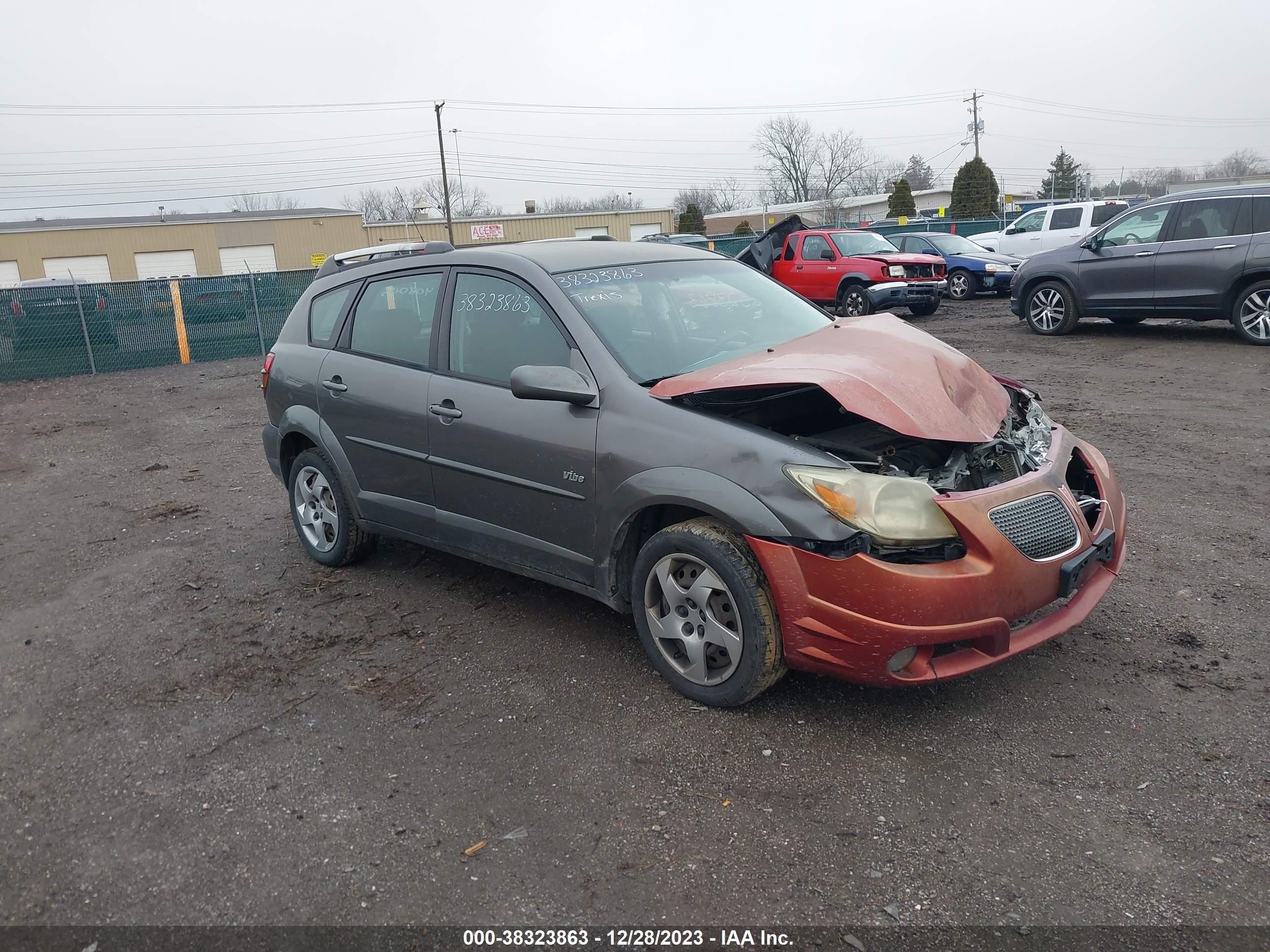 Photo 0 VIN: 5Y2SL63805Z408005 - PONTIAC VIBE 