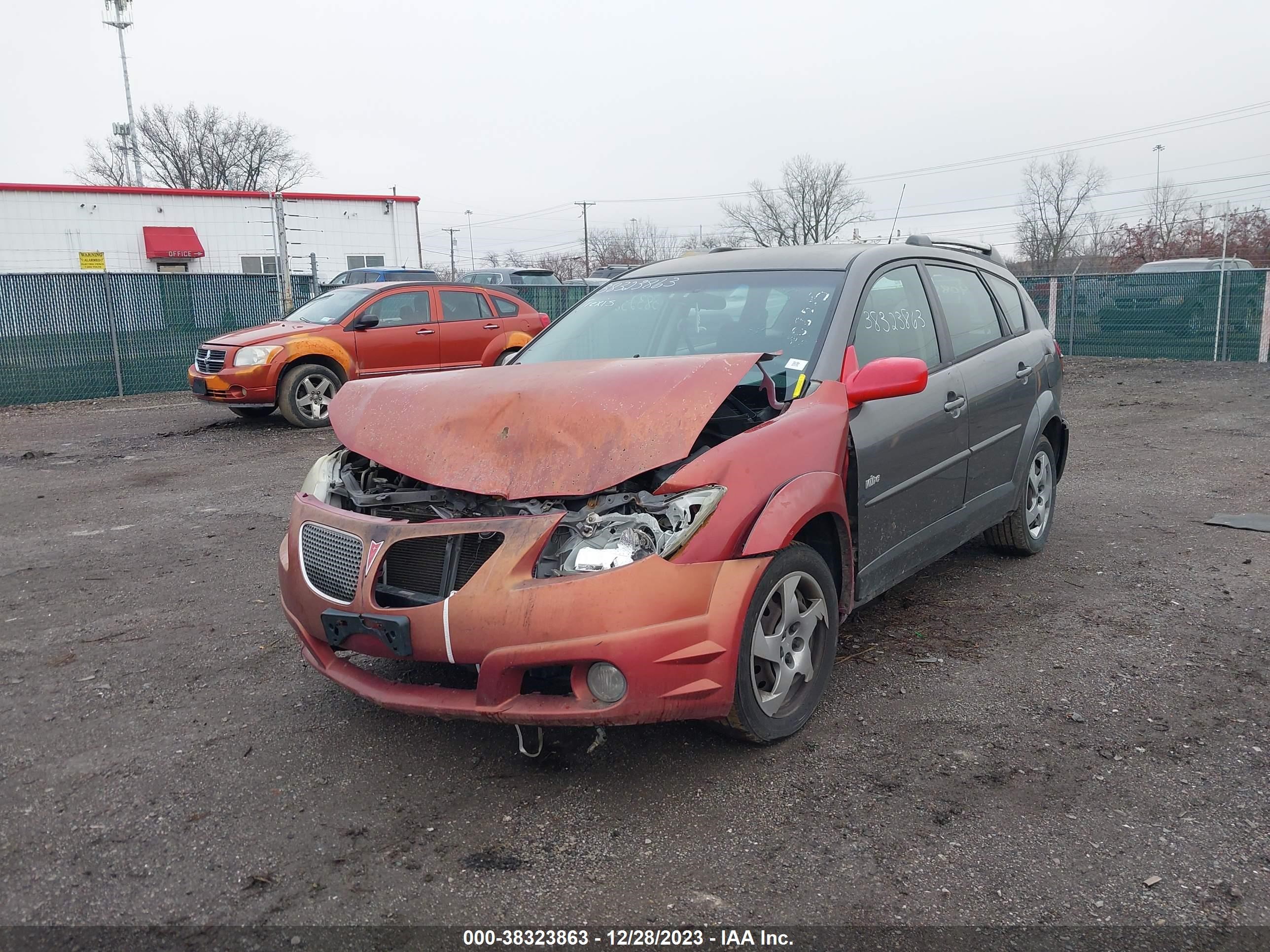 Photo 11 VIN: 5Y2SL63805Z408005 - PONTIAC VIBE 