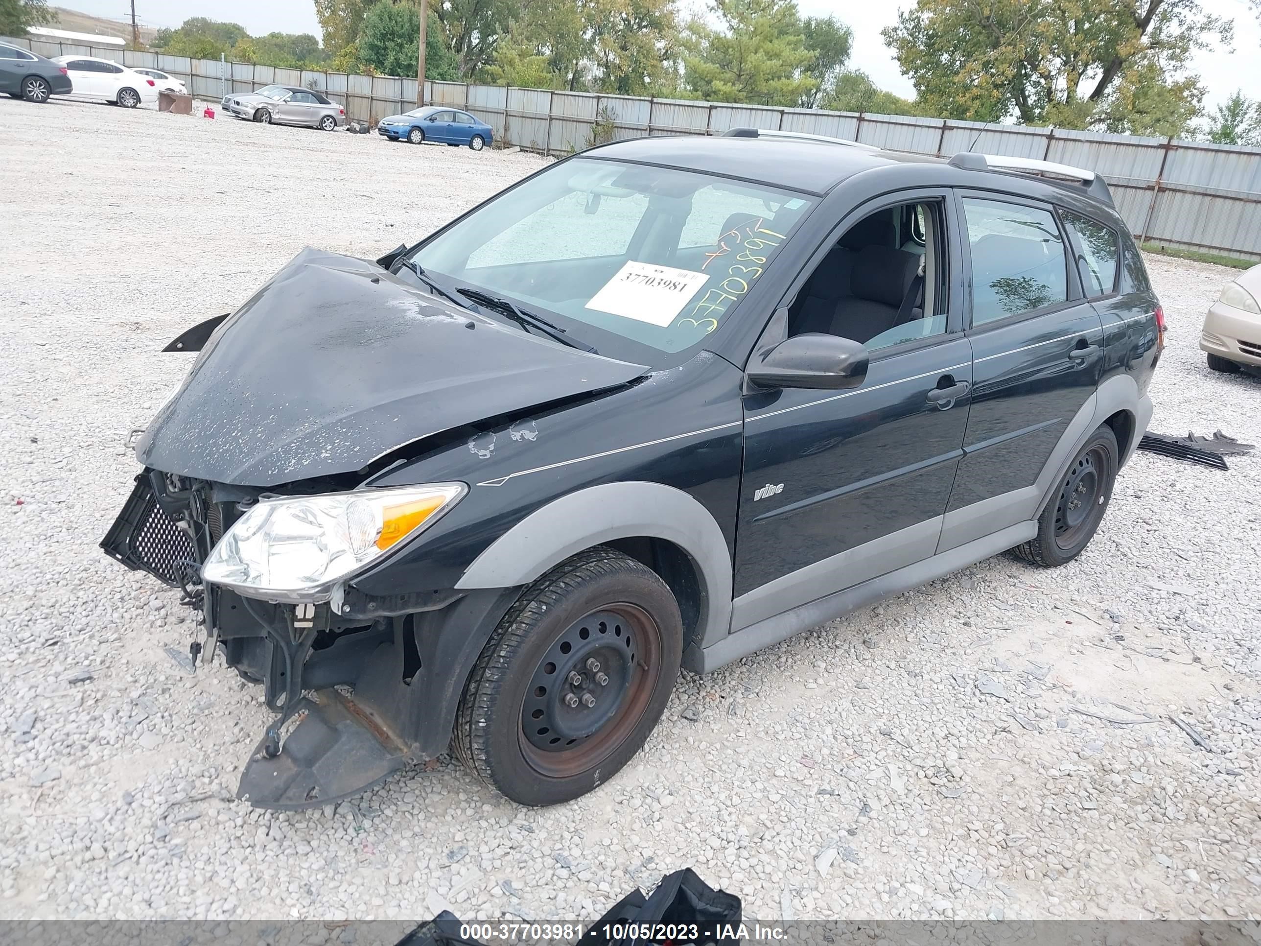 Photo 1 VIN: 5Y2SL63815Z461571 - PONTIAC VIBE 