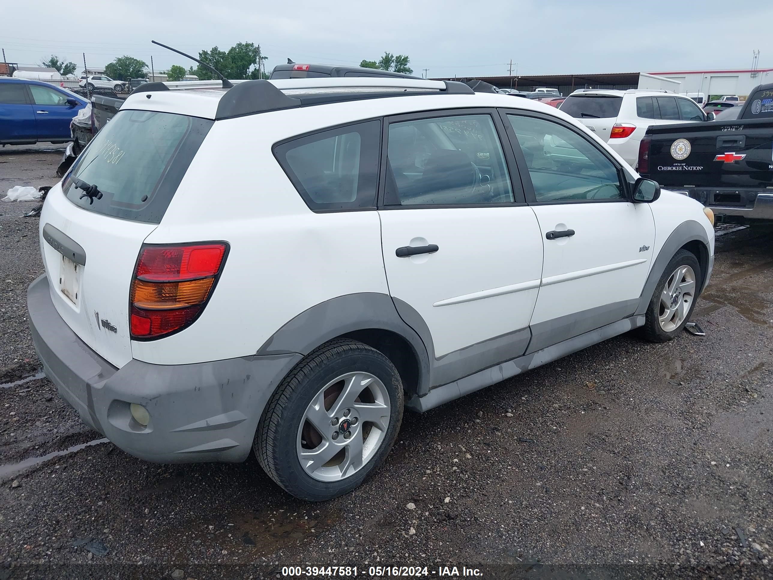 Photo 3 VIN: 5Y2SL63815Z462882 - PONTIAC VIBE 