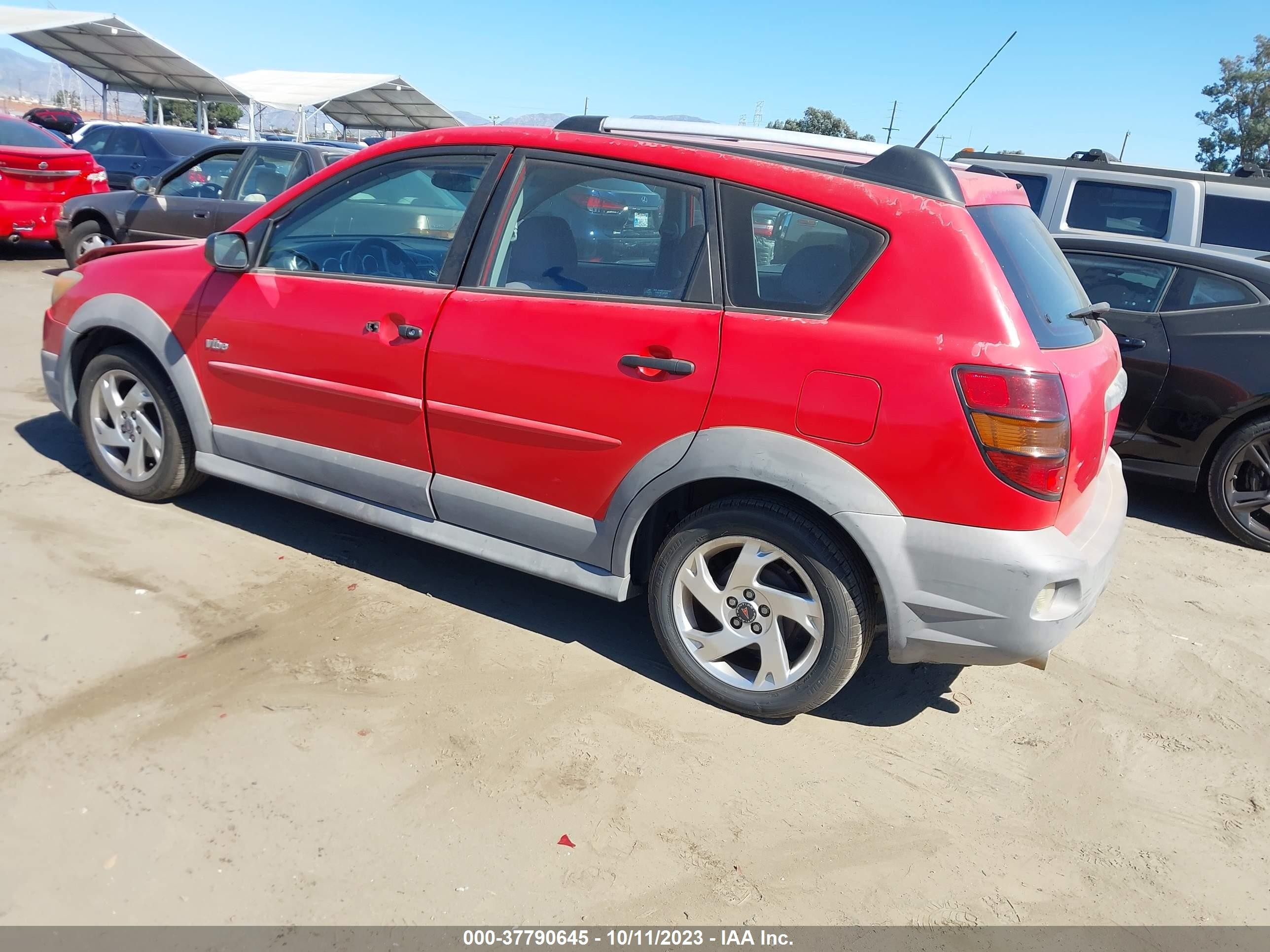 Photo 2 VIN: 5Y2SL63825Z441331 - PONTIAC VIBE 