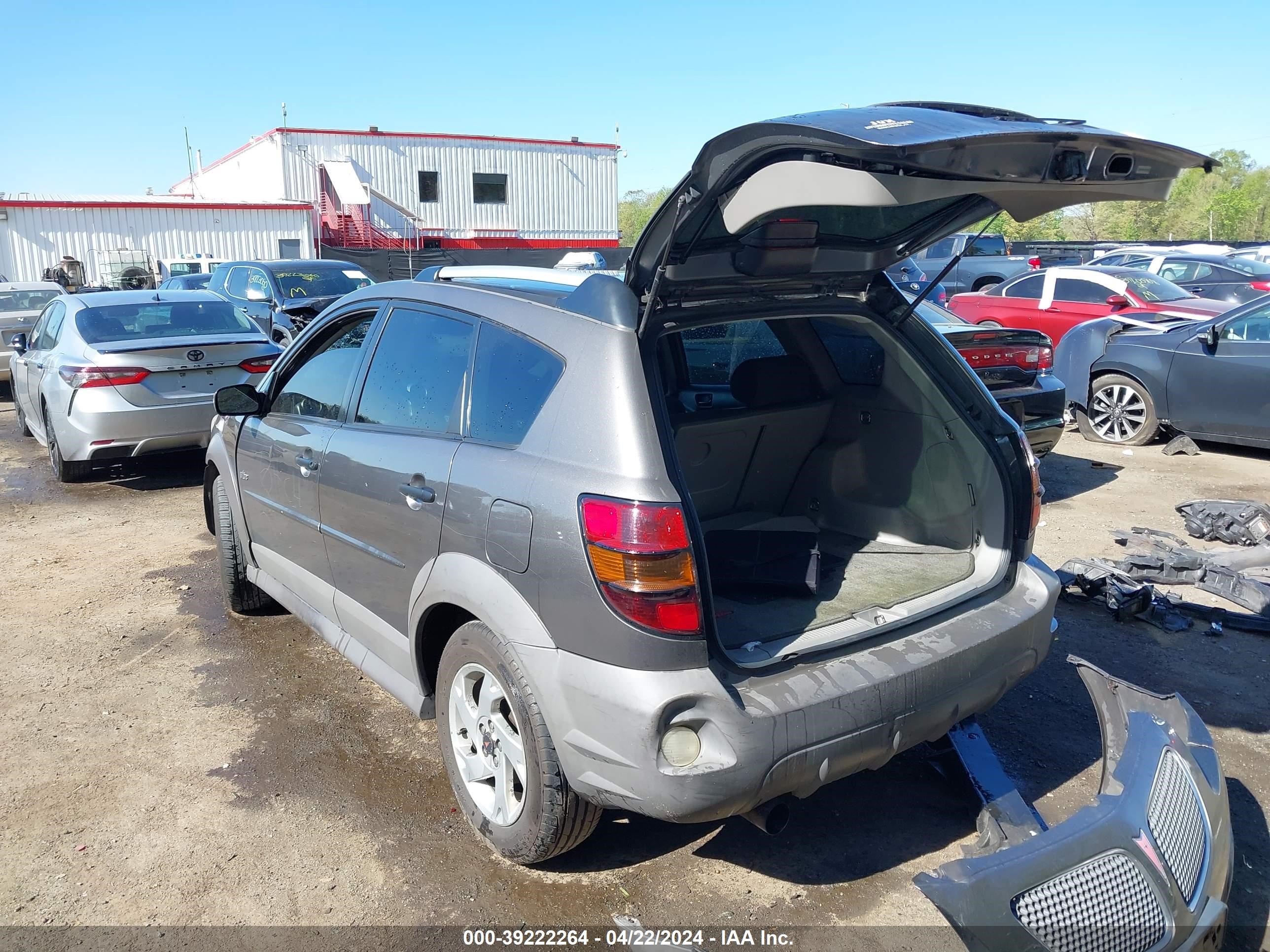 Photo 2 VIN: 5Y2SL63825Z482882 - PONTIAC VIBE 