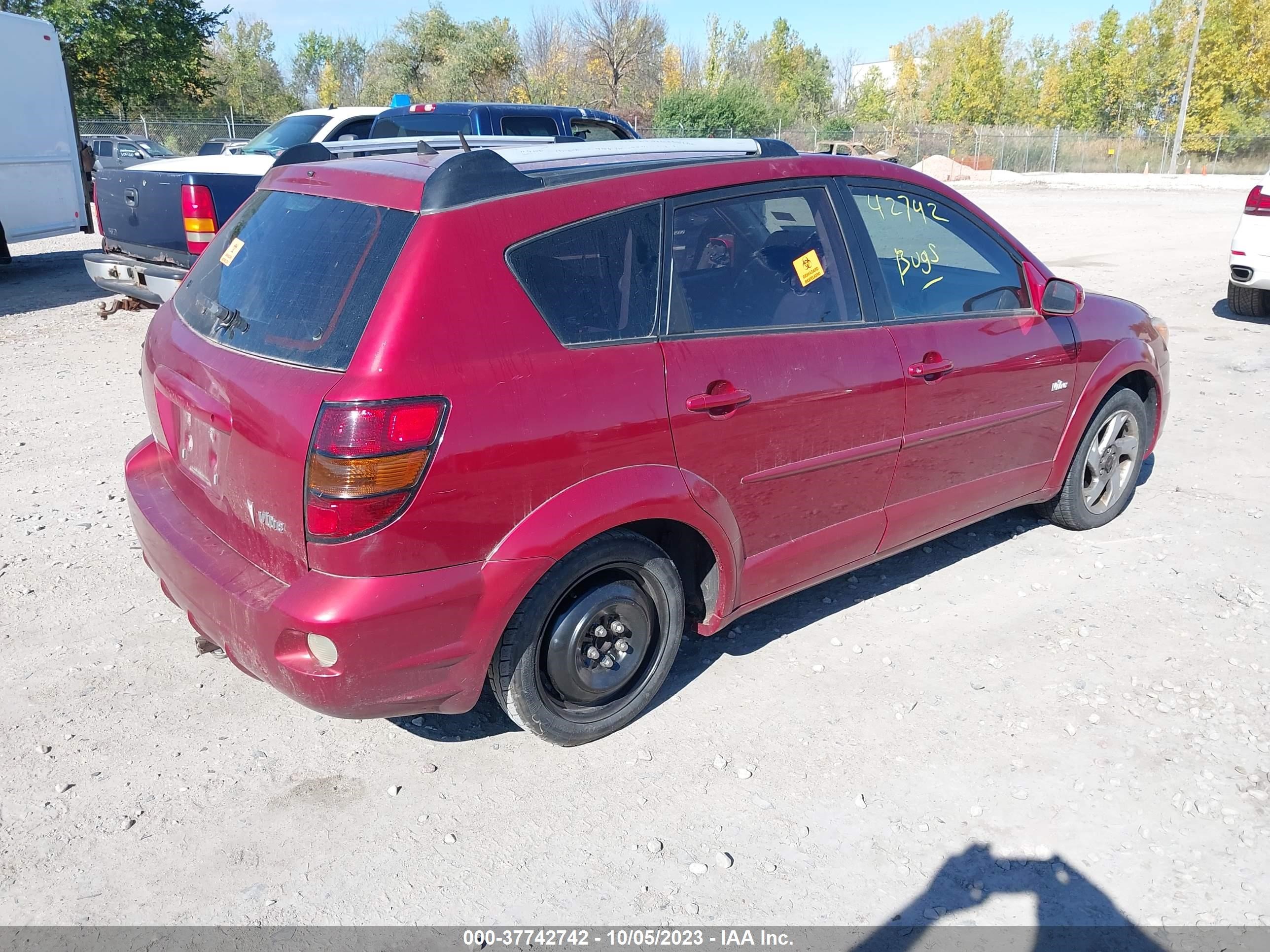 Photo 3 VIN: 5Y2SL63835Z474855 - PONTIAC VIBE 