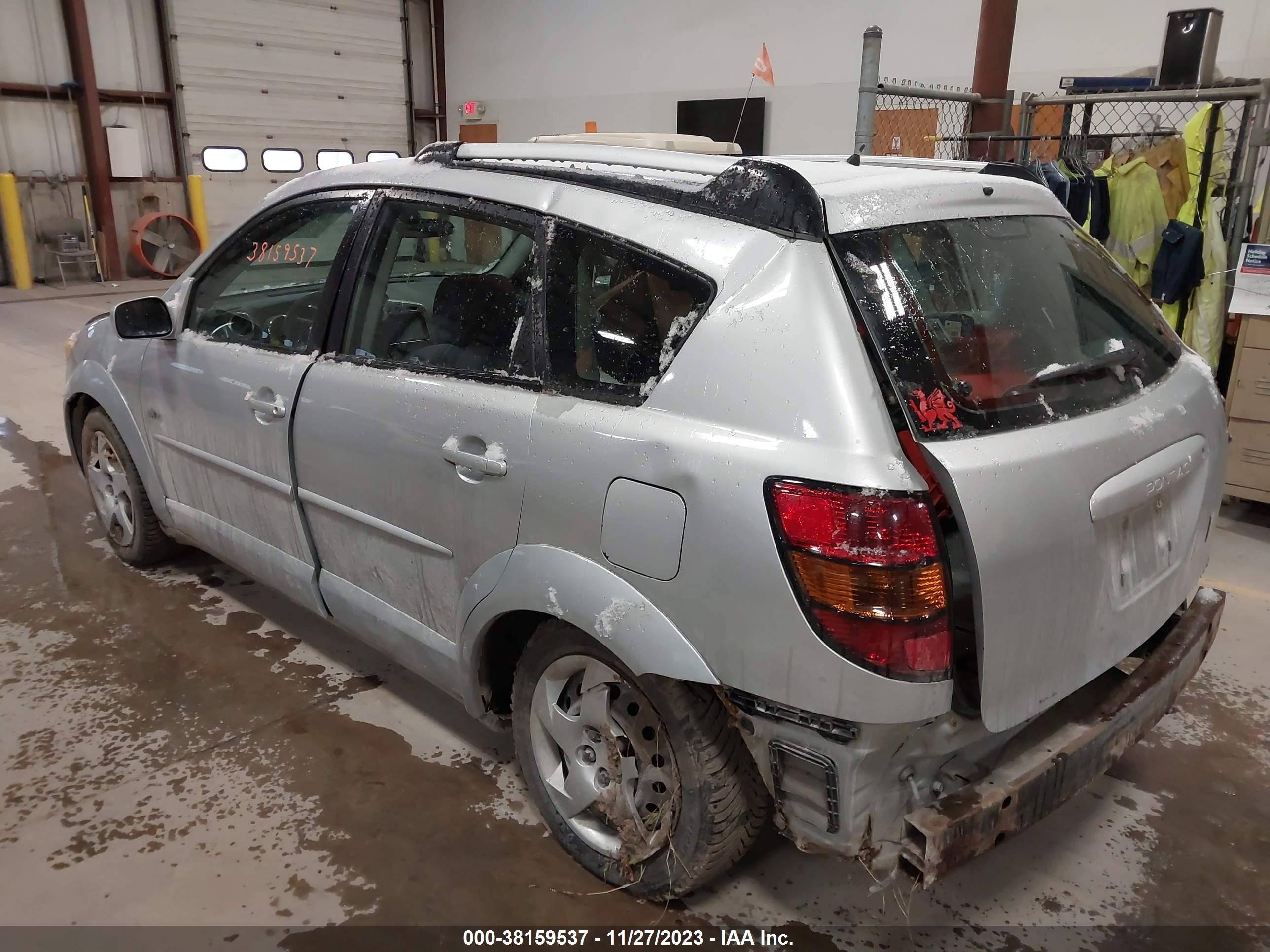 Photo 2 VIN: 5Y2SL63845Z402613 - PONTIAC VIBE 