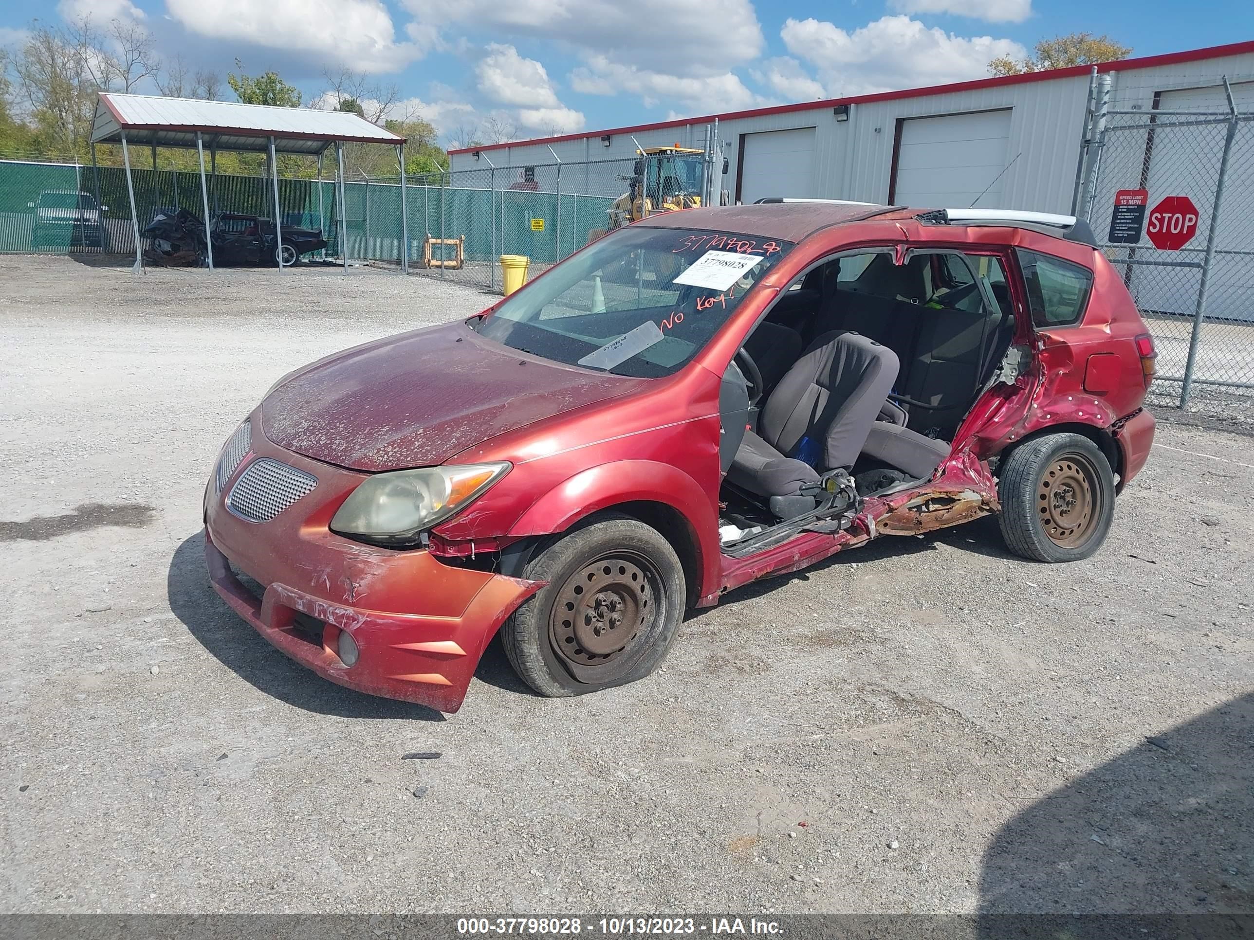 Photo 1 VIN: 5Y2SL63845Z404135 - PONTIAC VIBE 