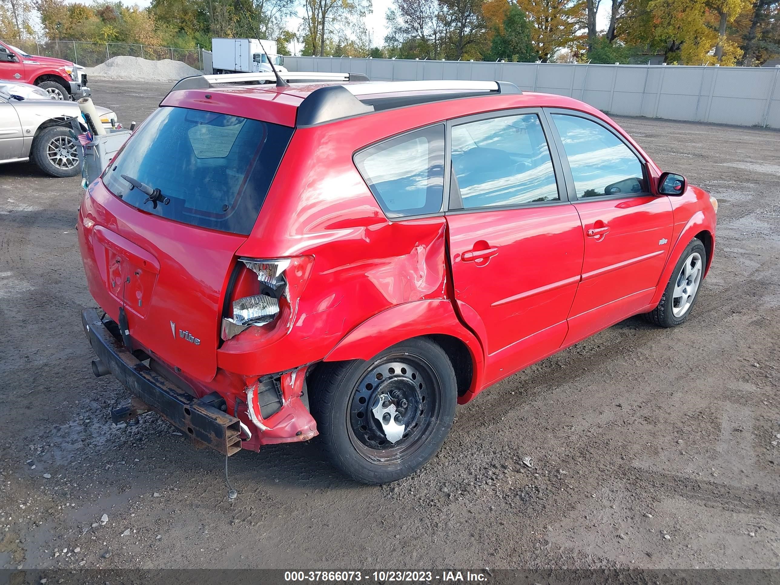 Photo 3 VIN: 5Y2SL63855Z402846 - PONTIAC VIBE 