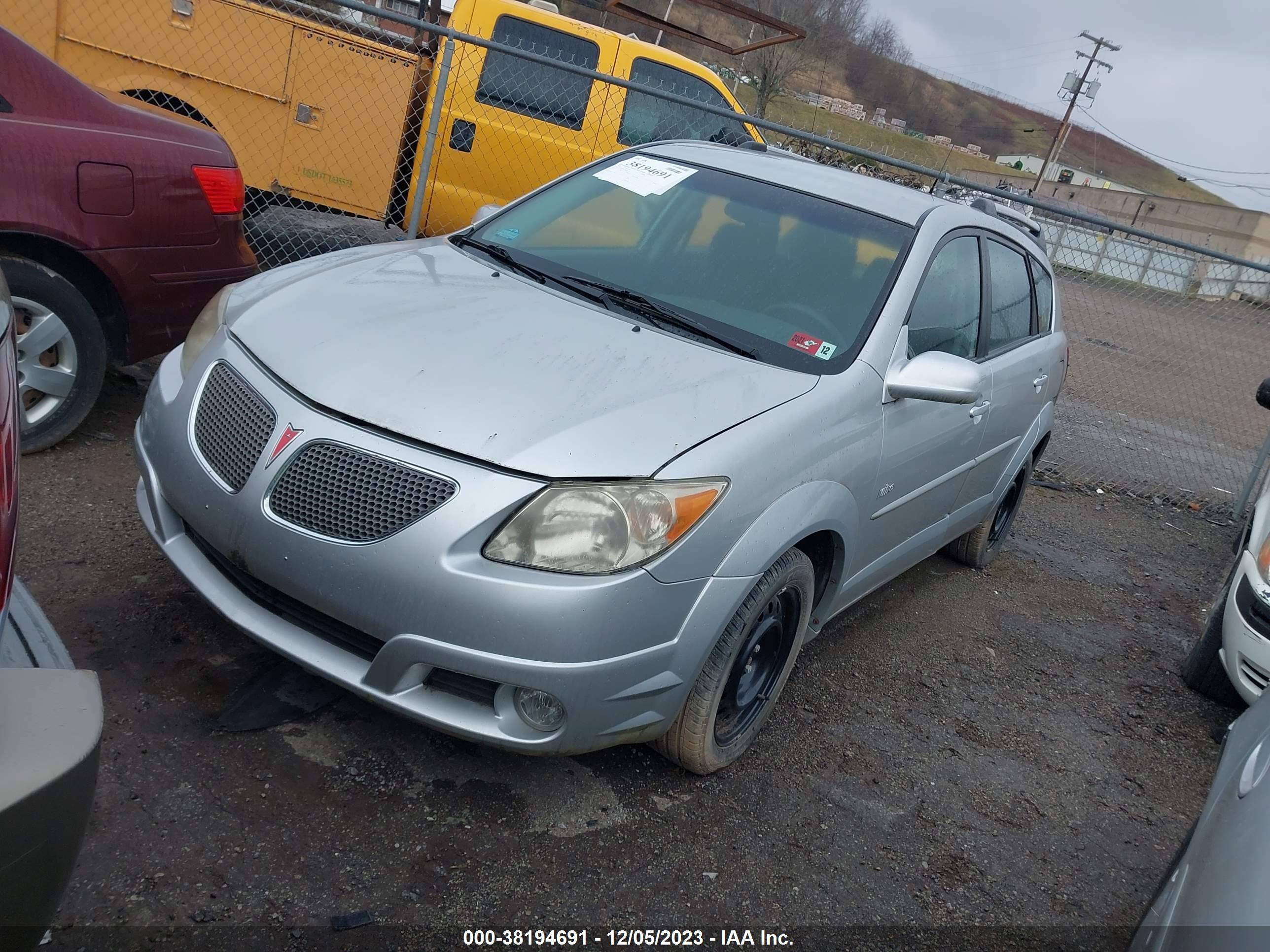 Photo 1 VIN: 5Y2SL63875Z418434 - PONTIAC VIBE 