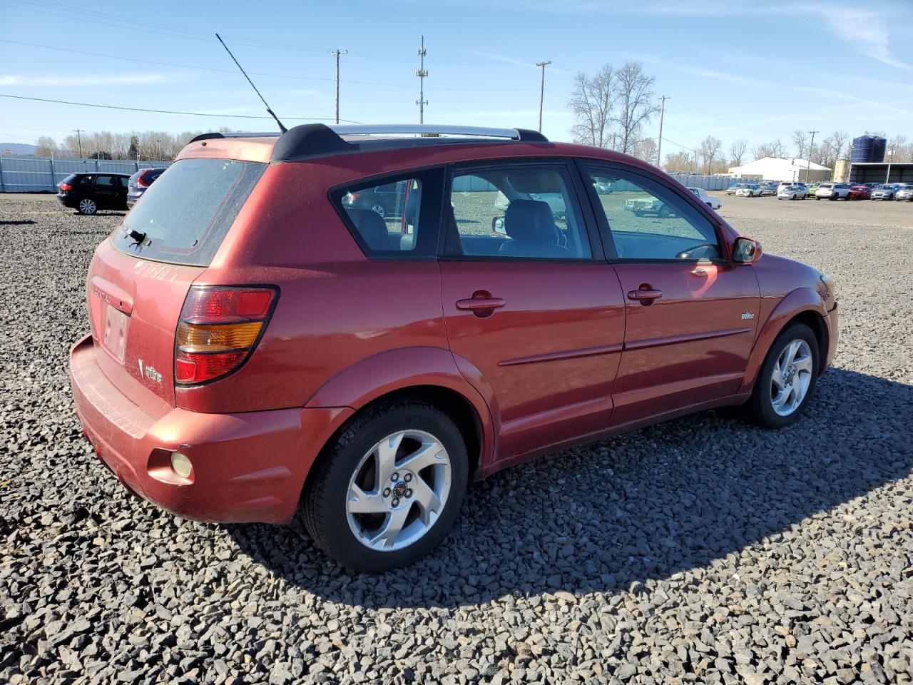 Photo 2 VIN: 5Y2SL638X5Z423238 - PONTIAC VIBE 