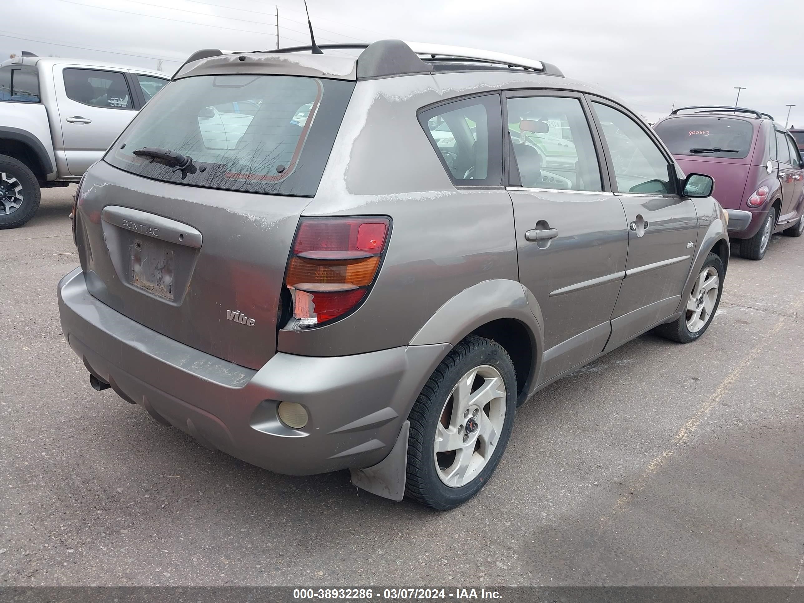 Photo 5 VIN: 5Y2SL648X3Z433652 - PONTIAC VIBE 