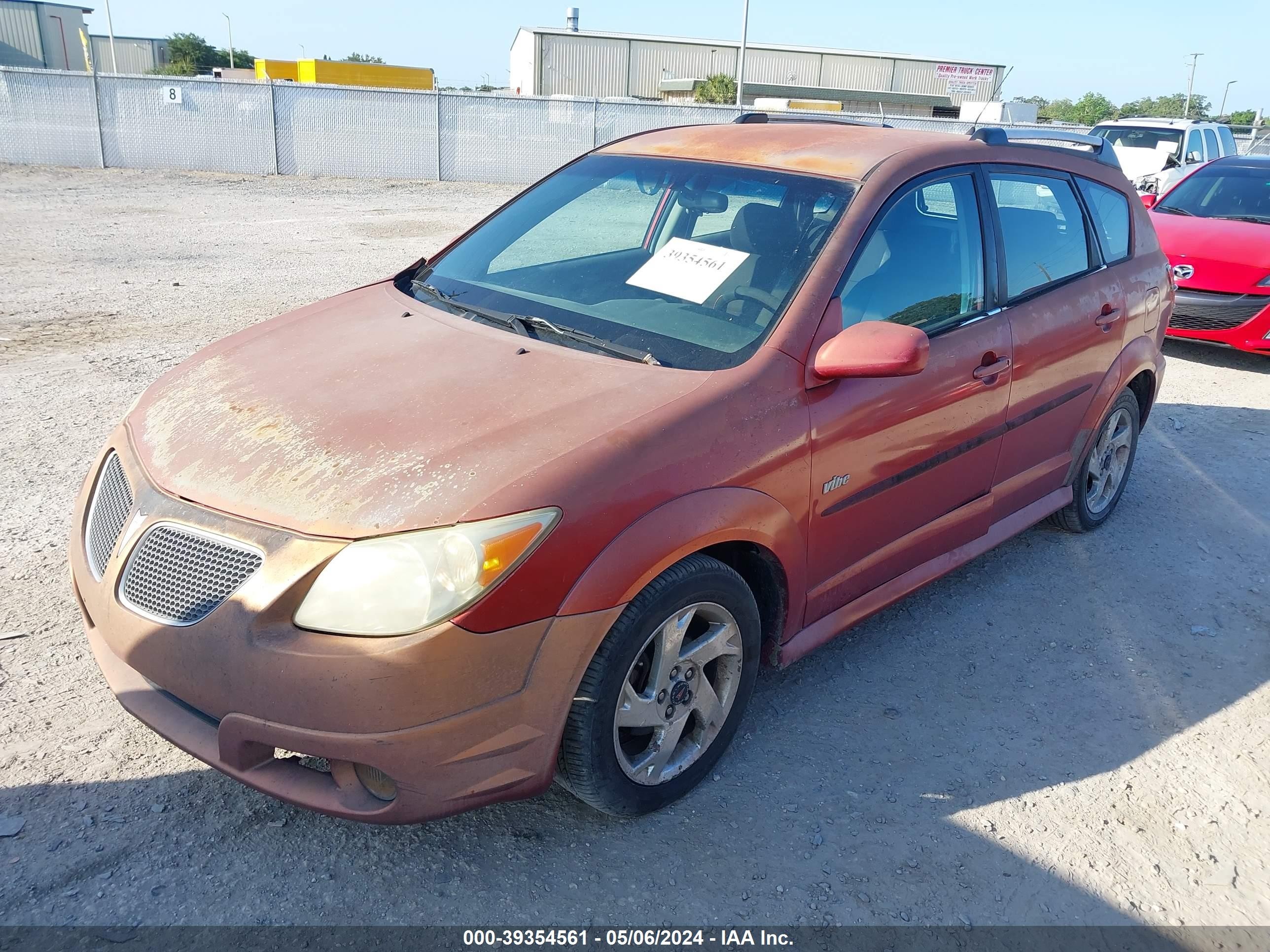 Photo 1 VIN: 5Y2SL65816Z437995 - PONTIAC VIBE 