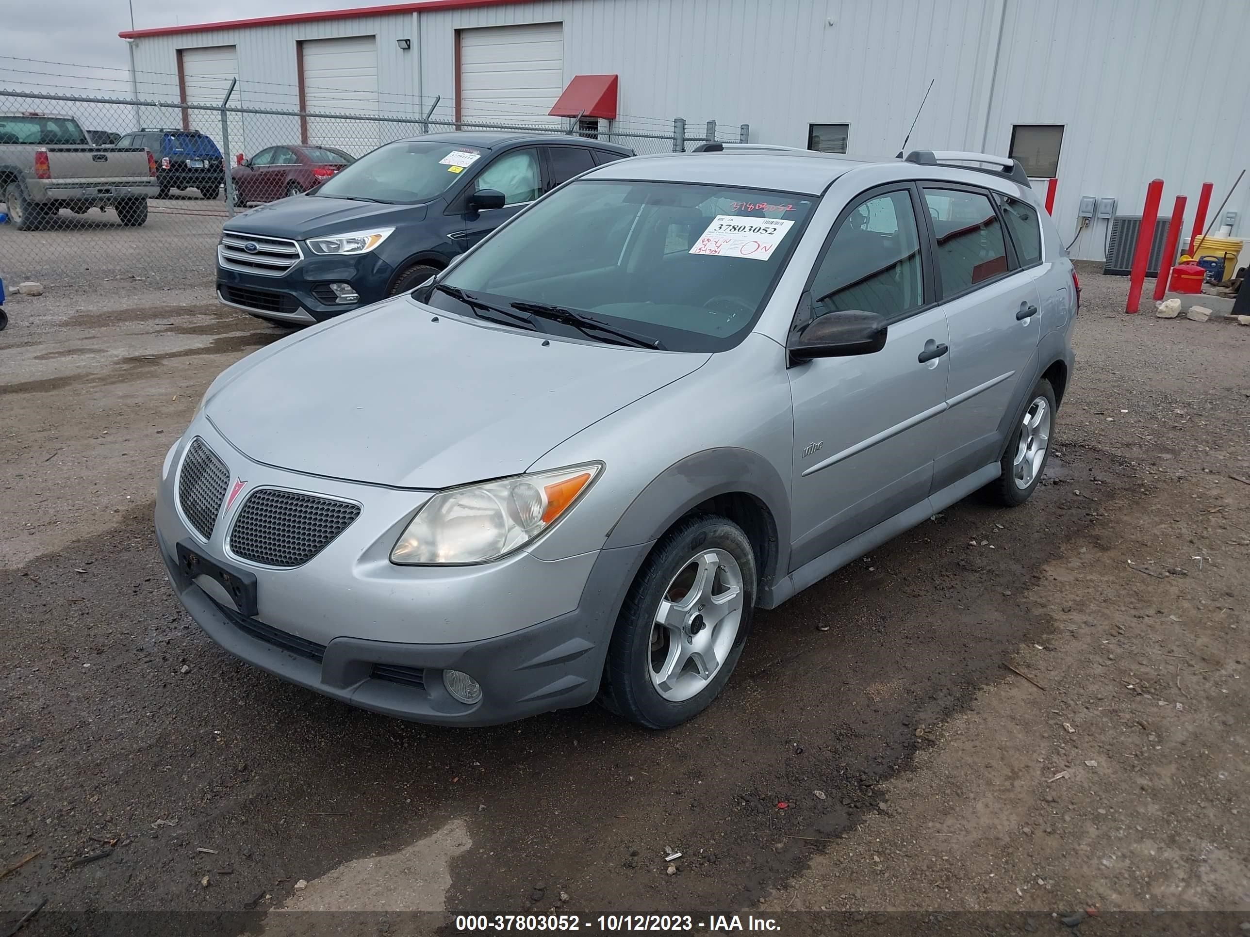 Photo 1 VIN: 5Y2SL65818Z424182 - PONTIAC VIBE 