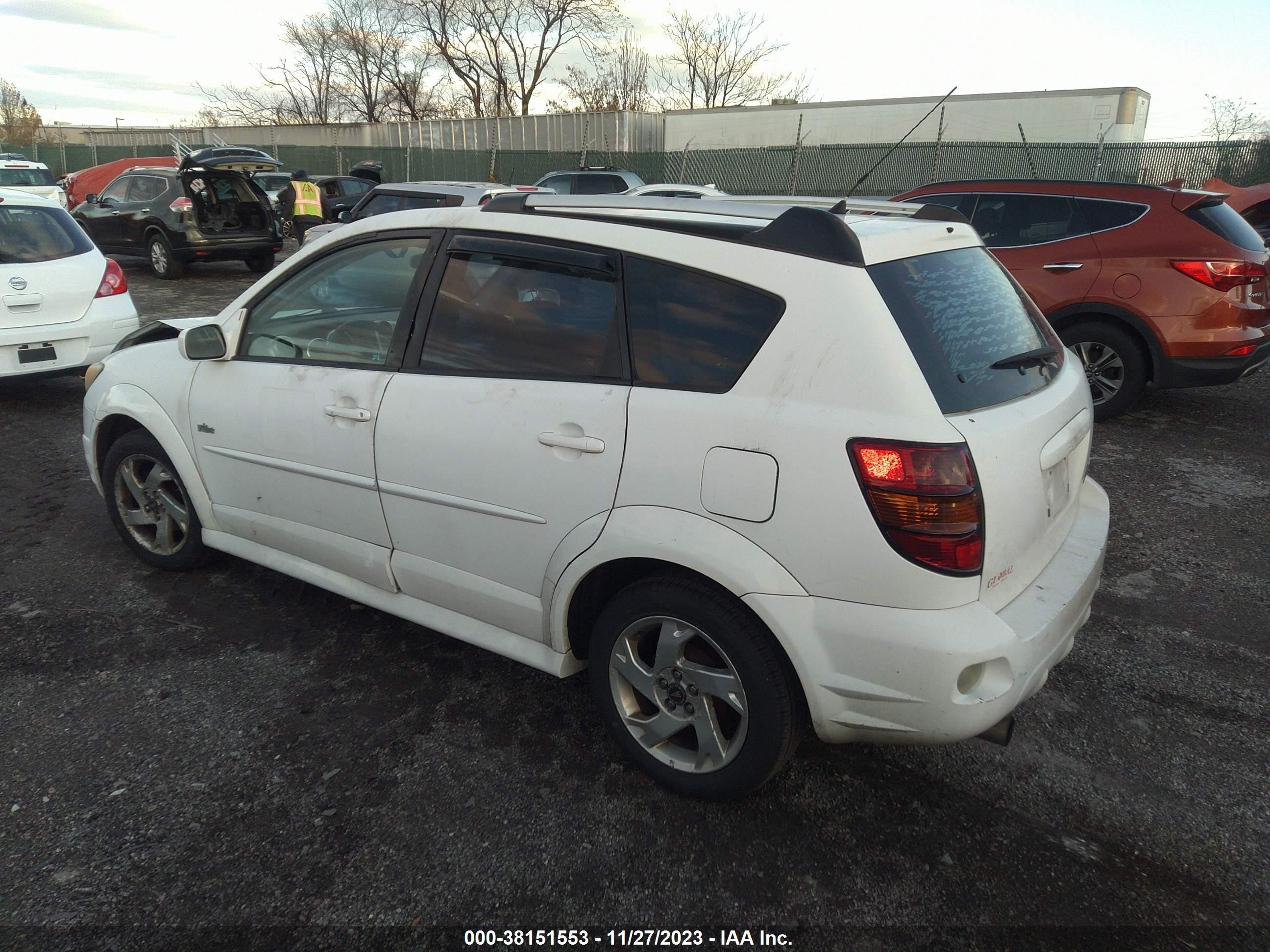 Photo 2 VIN: 5Y2SL65826Z457303 - PONTIAC VIBE 