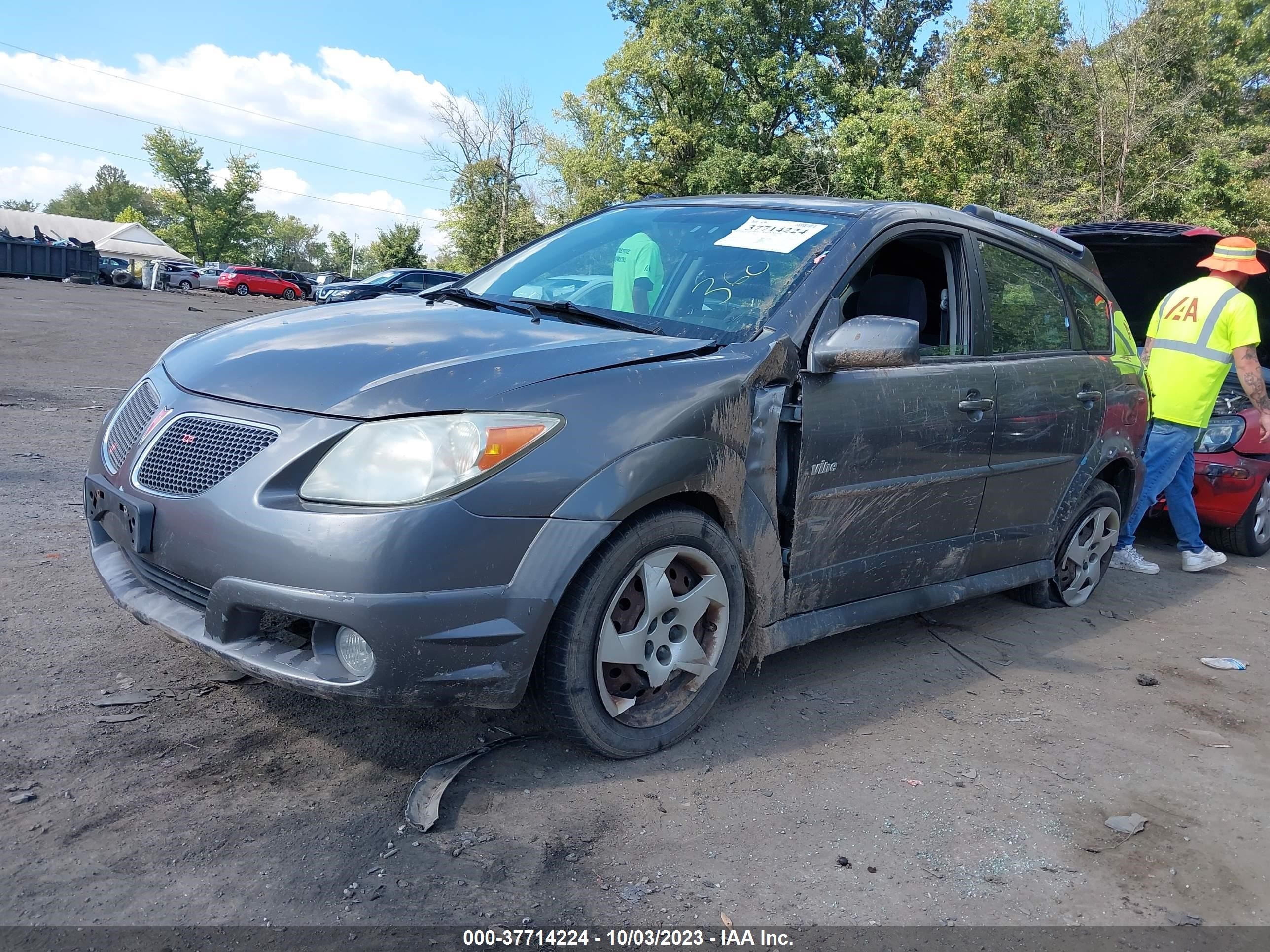 Photo 1 VIN: 5Y2SL65846Z428305 - PONTIAC VIBE 