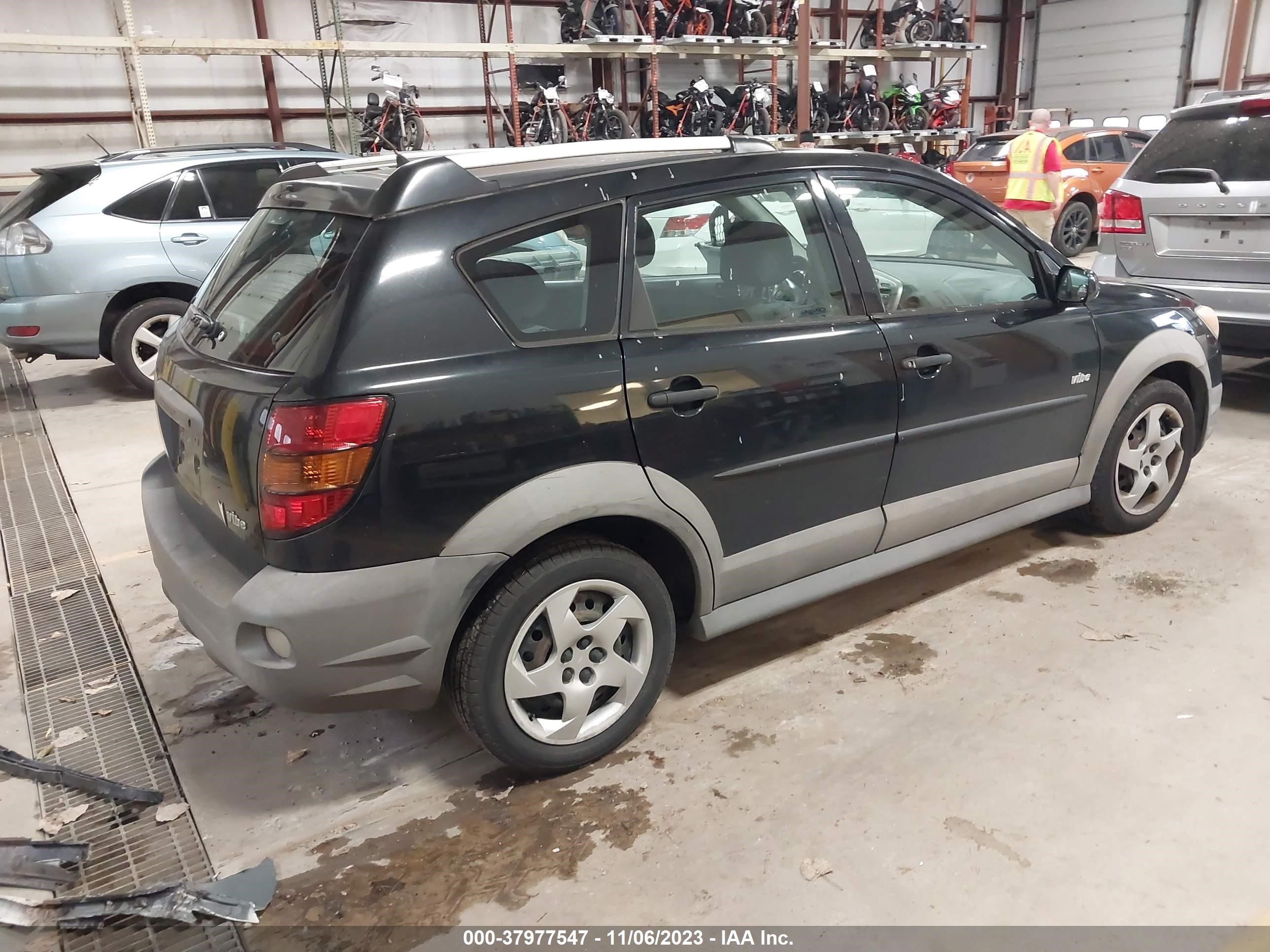 Photo 3 VIN: 5Y2SL65848Z400491 - PONTIAC VIBE 