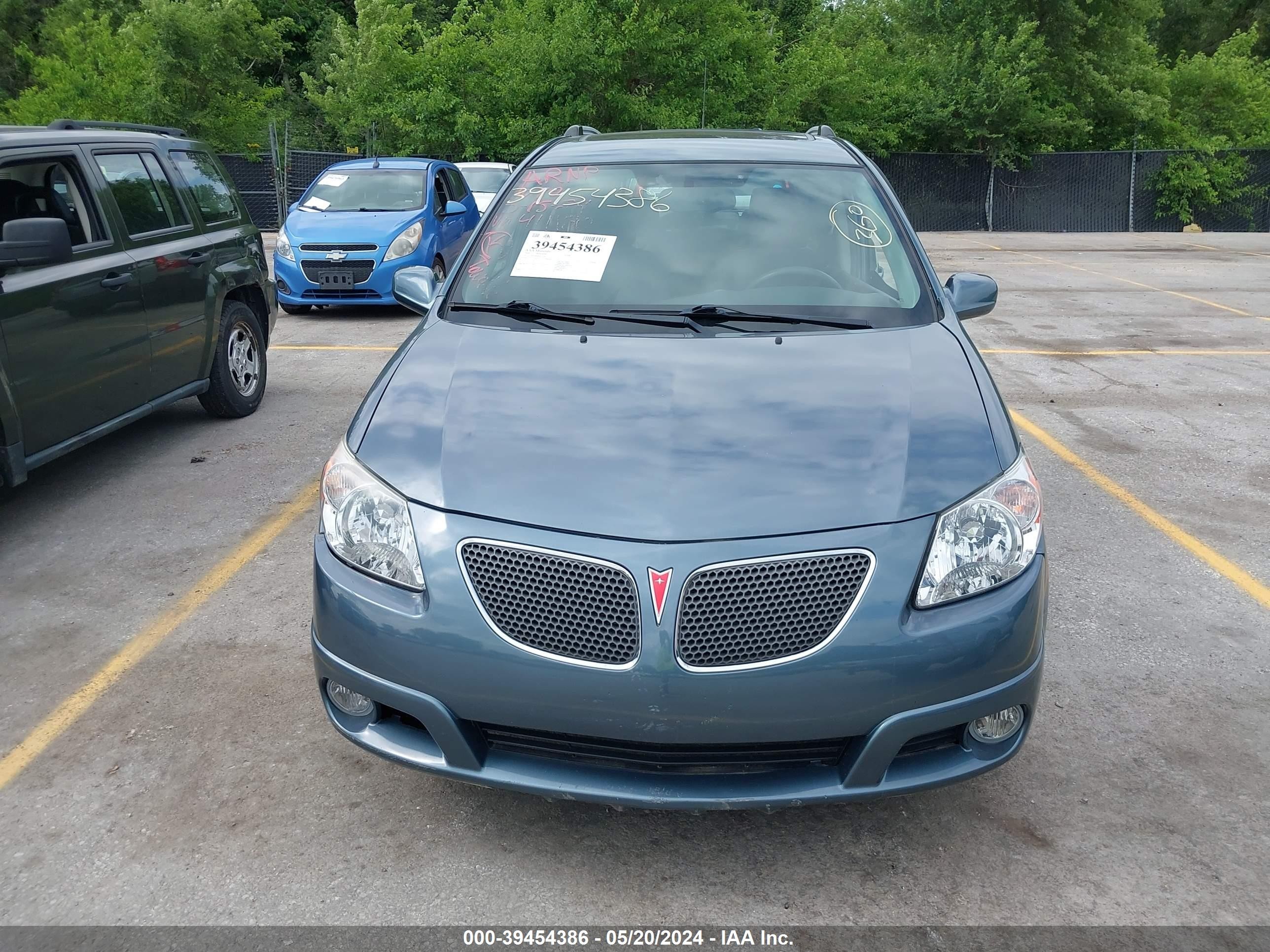 Photo 11 VIN: 5Y2SL65858Z411130 - PONTIAC VIBE 