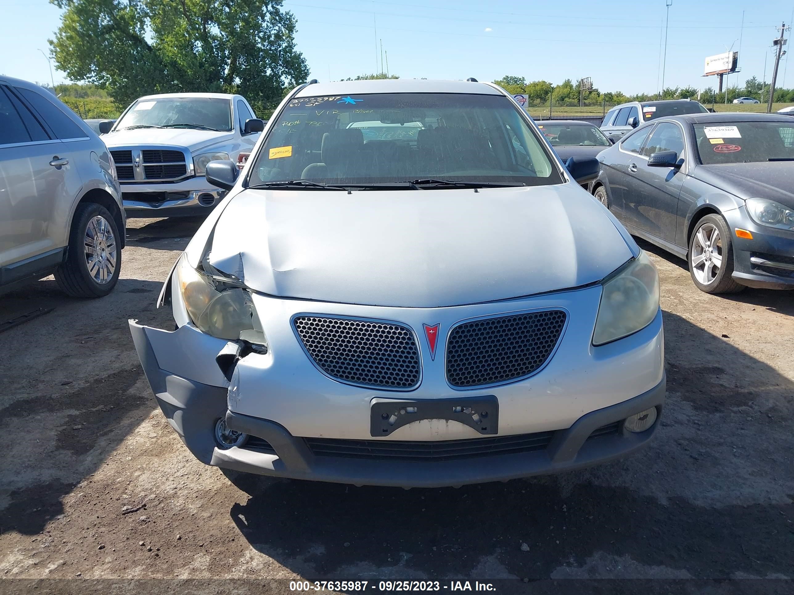 Photo 12 VIN: 5Y2SL65868Z400282 - PONTIAC VIBE 