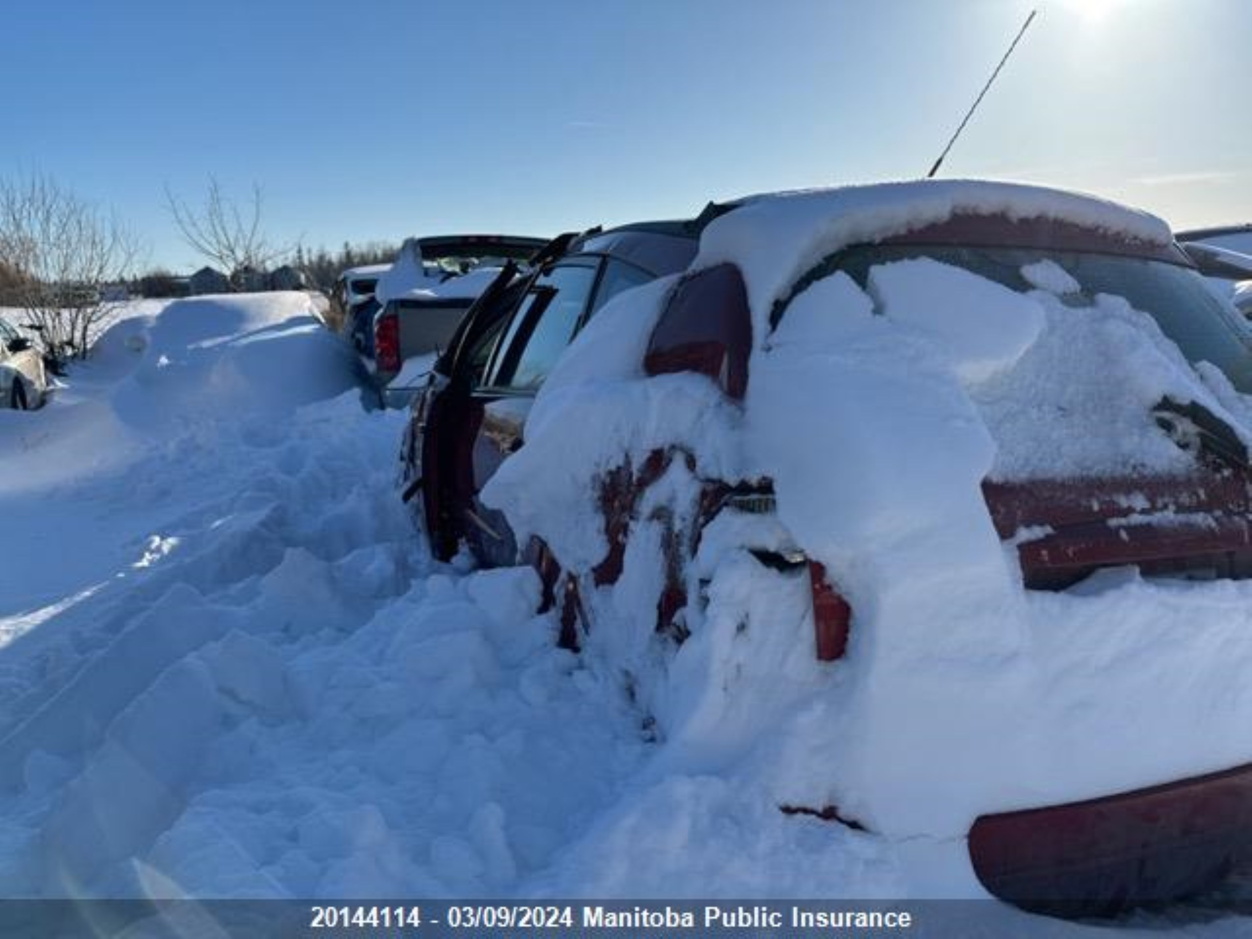 Photo 2 VIN: 5Y2SL65868Z411637 - PONTIAC VIBE 