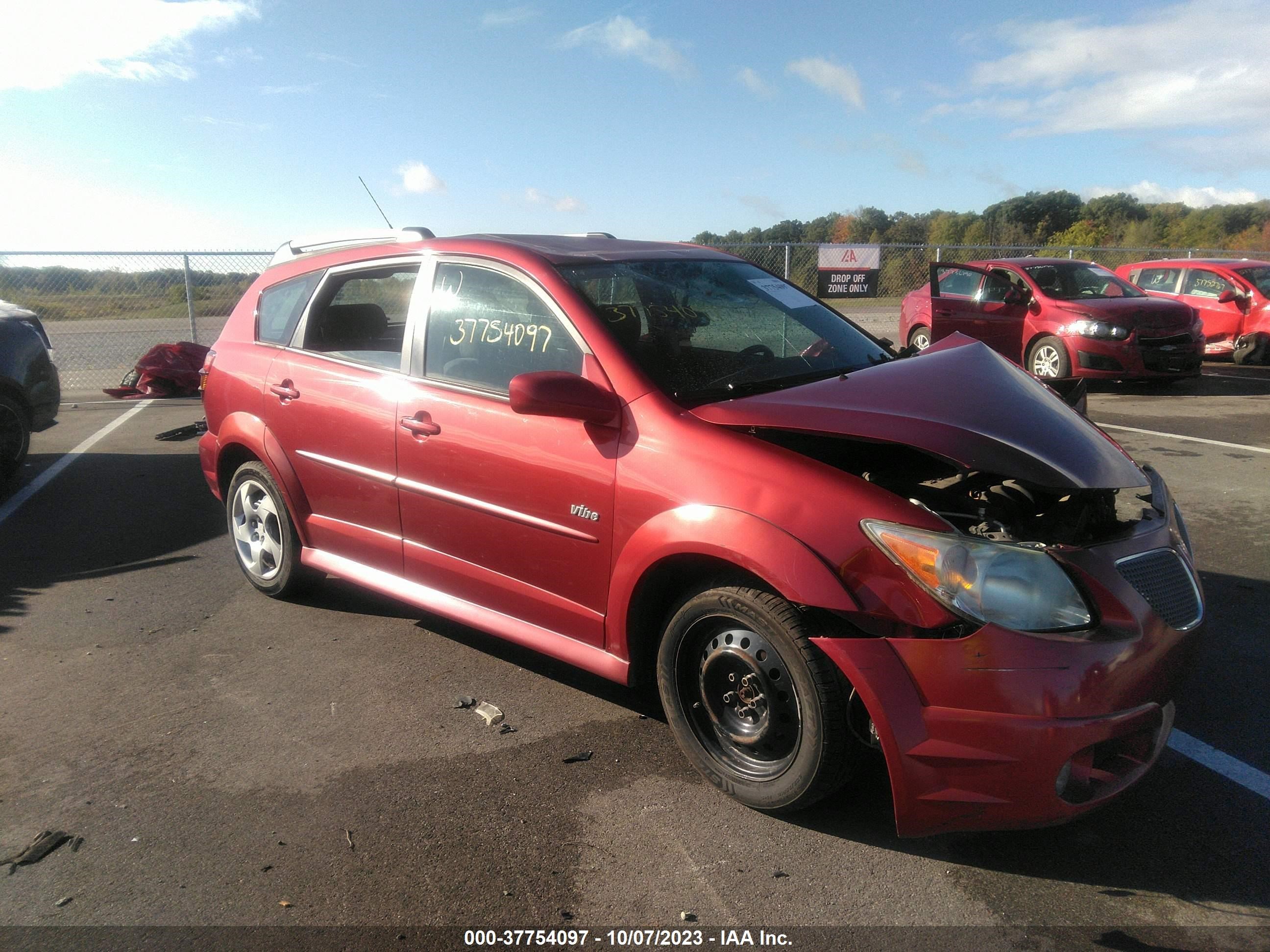 Photo 0 VIN: 5Y2SL65868Z422623 - PONTIAC VIBE 