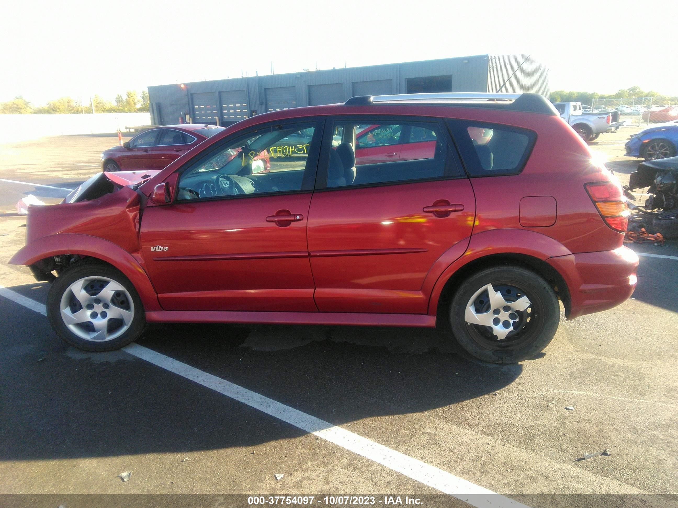 Photo 13 VIN: 5Y2SL65868Z422623 - PONTIAC VIBE 