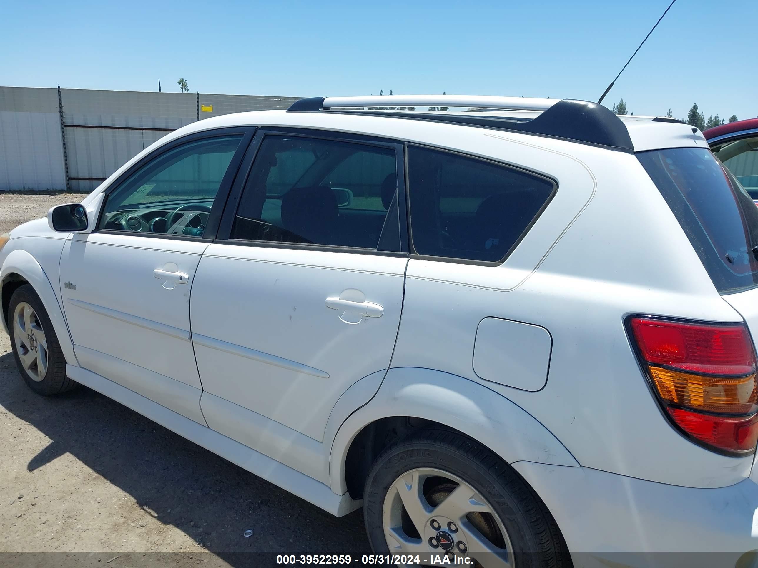 Photo 13 VIN: 5Y2SL65877Z439560 - PONTIAC VIBE 