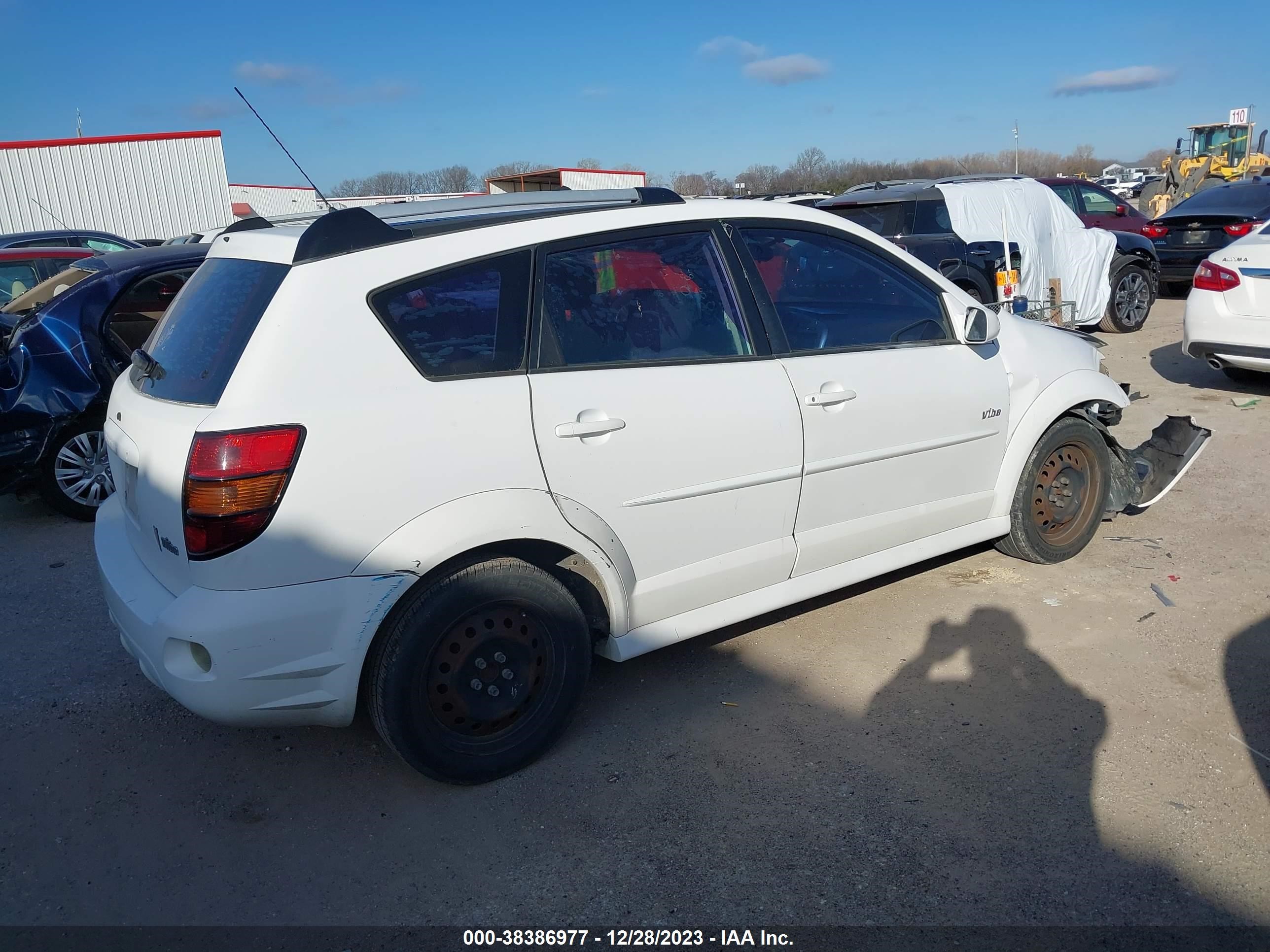 Photo 3 VIN: 5Y2SL65887Z400878 - PONTIAC VIBE 