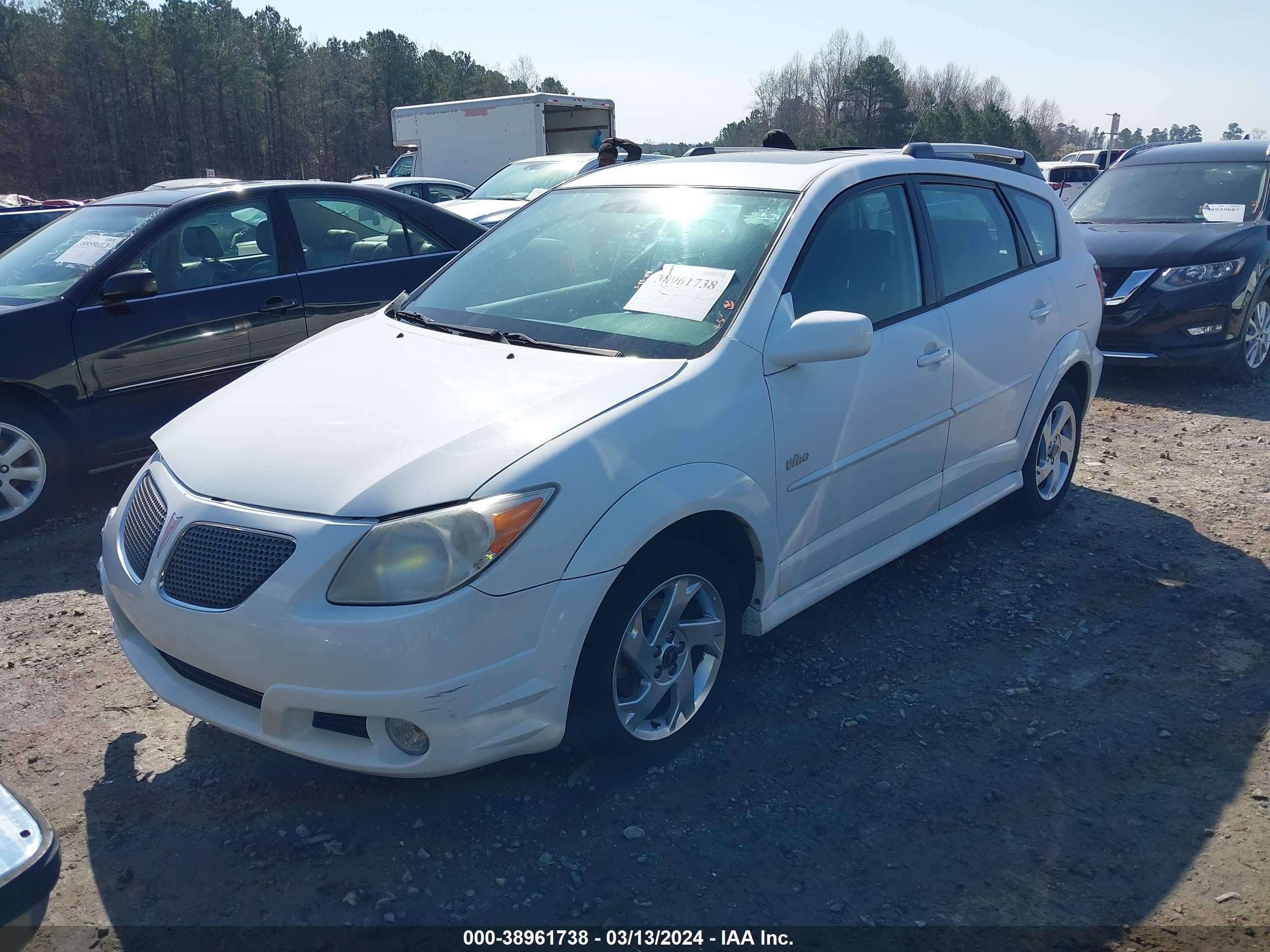 Photo 1 VIN: 5Y2SL65887Z426641 - PONTIAC VIBE 