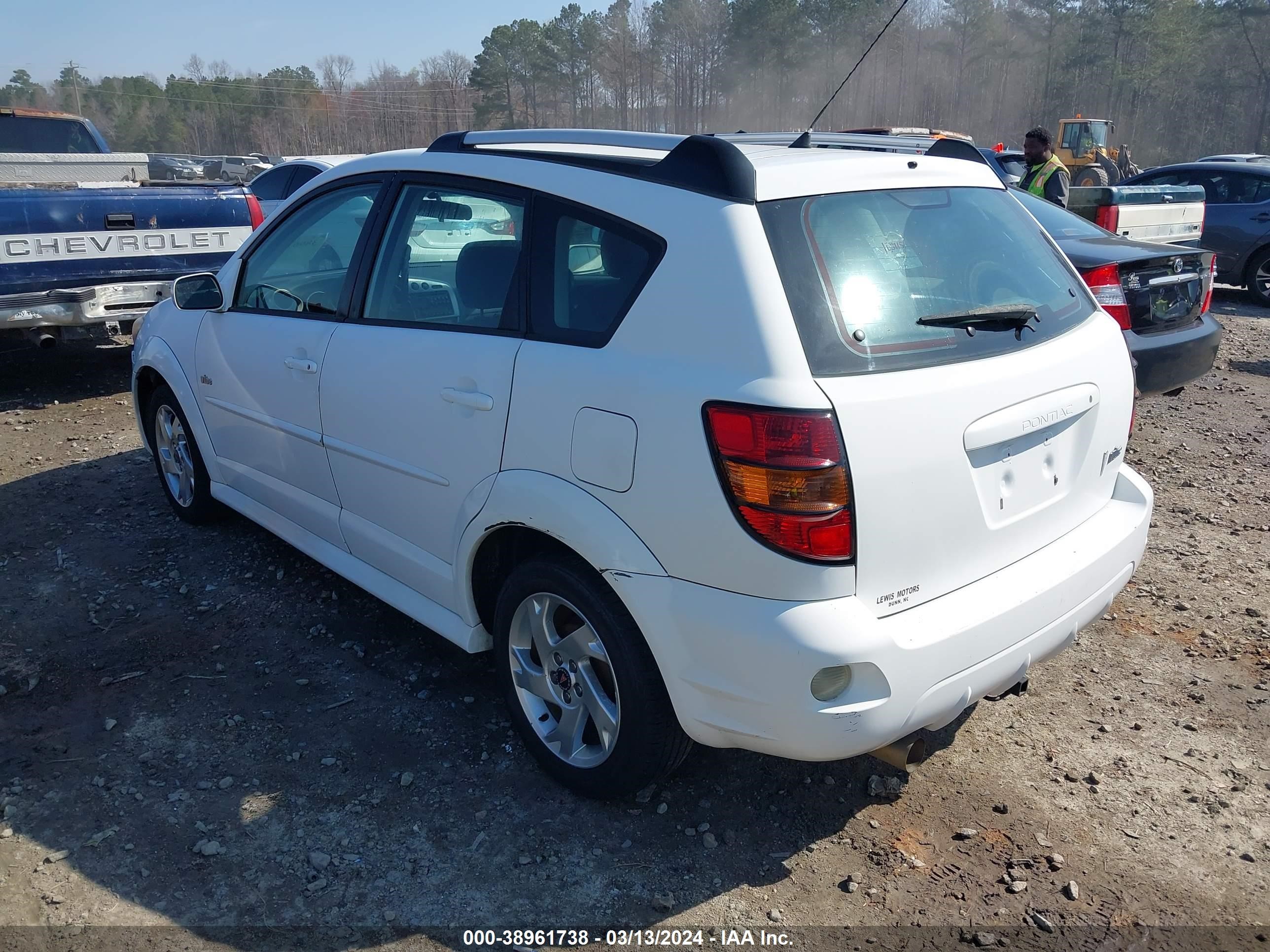 Photo 2 VIN: 5Y2SL65887Z426641 - PONTIAC VIBE 