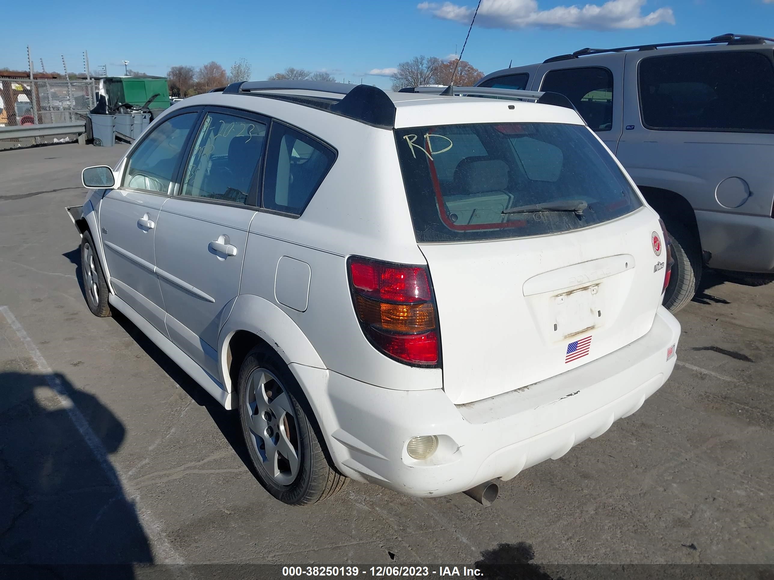 Photo 3 VIN: 5Y2SL65896Z430258 - PONTIAC VIBE 