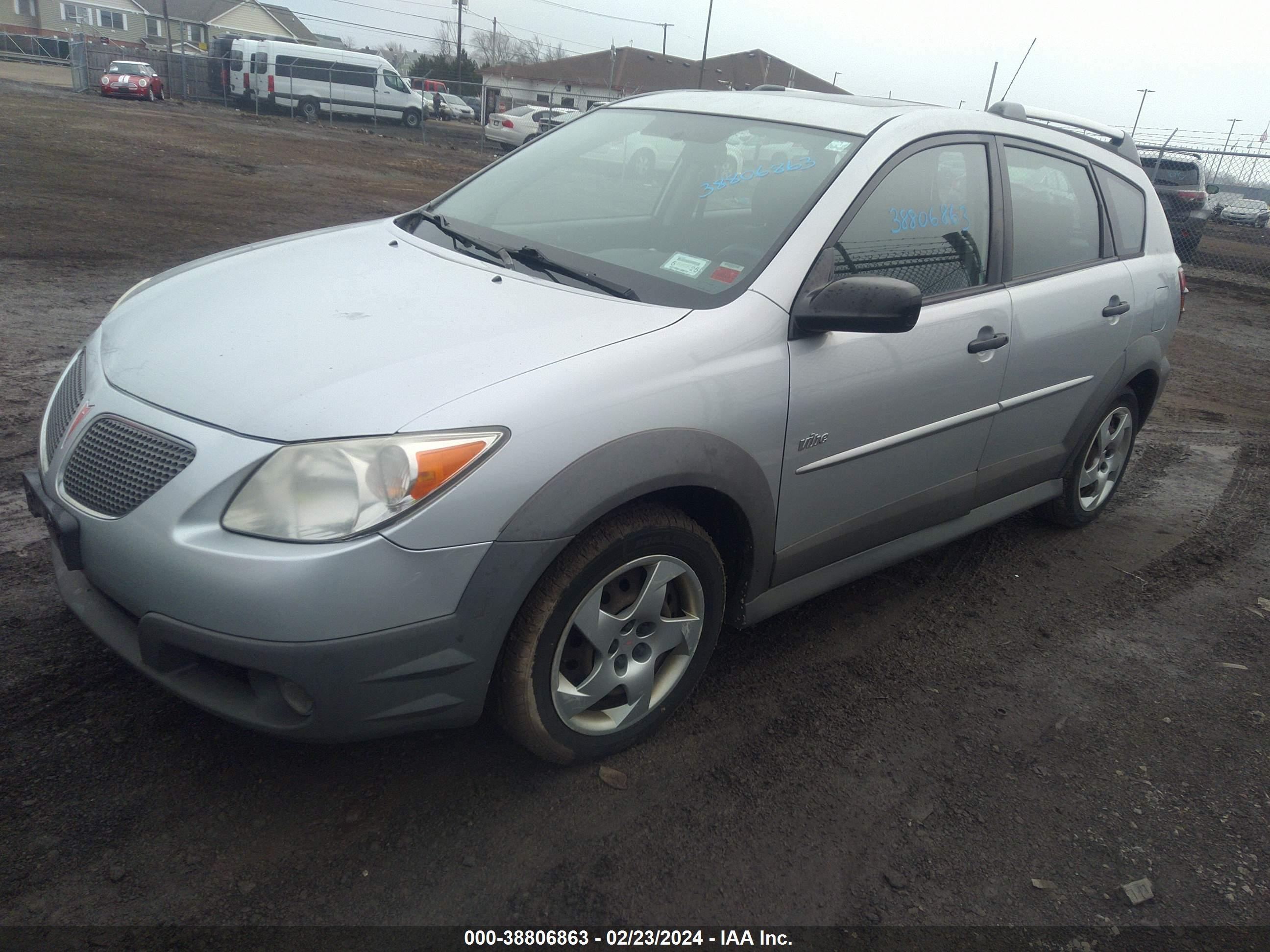 Photo 1 VIN: 5Y2SL65898Z414340 - PONTIAC VIBE 