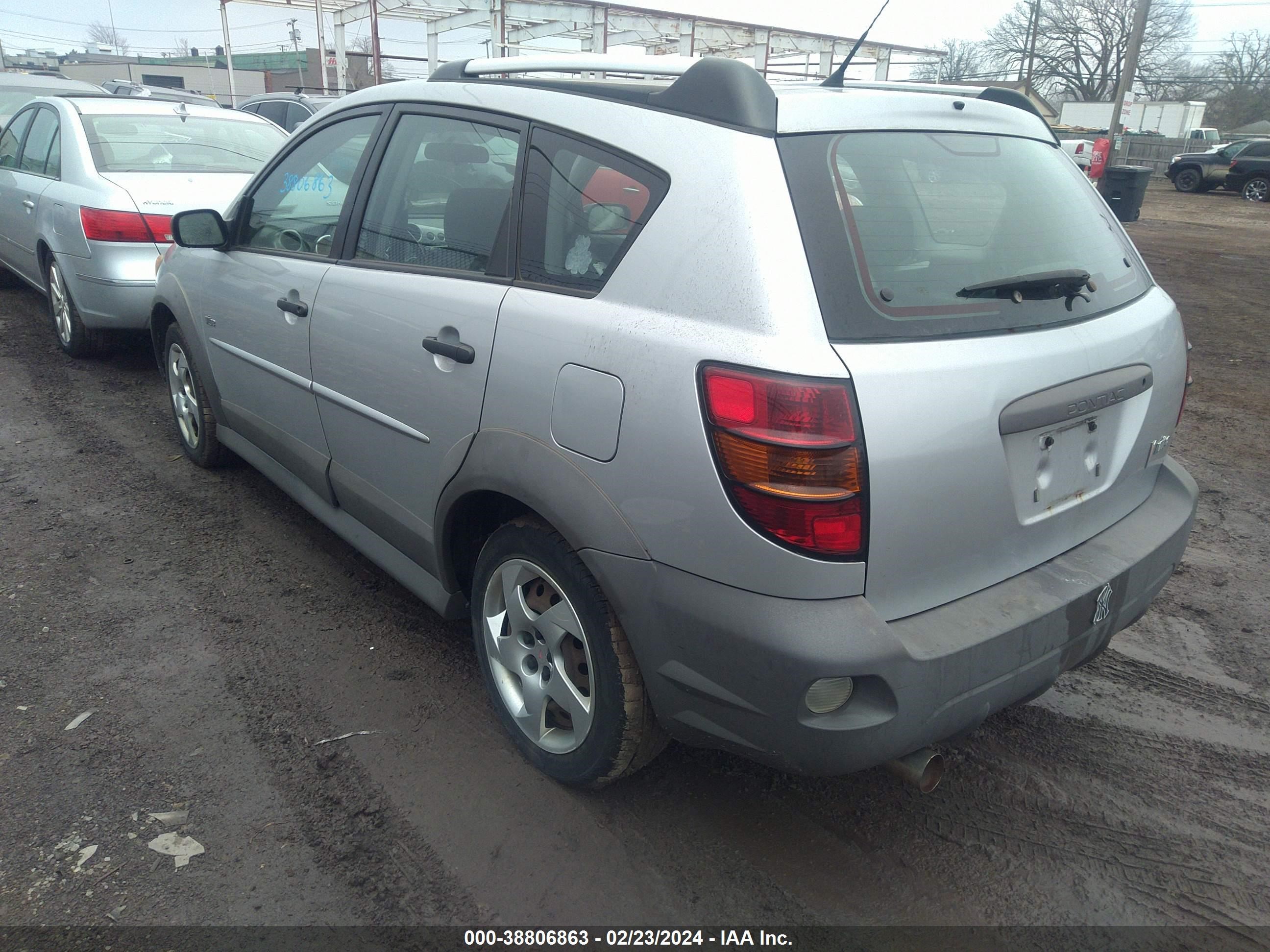 Photo 2 VIN: 5Y2SL65898Z414340 - PONTIAC VIBE 