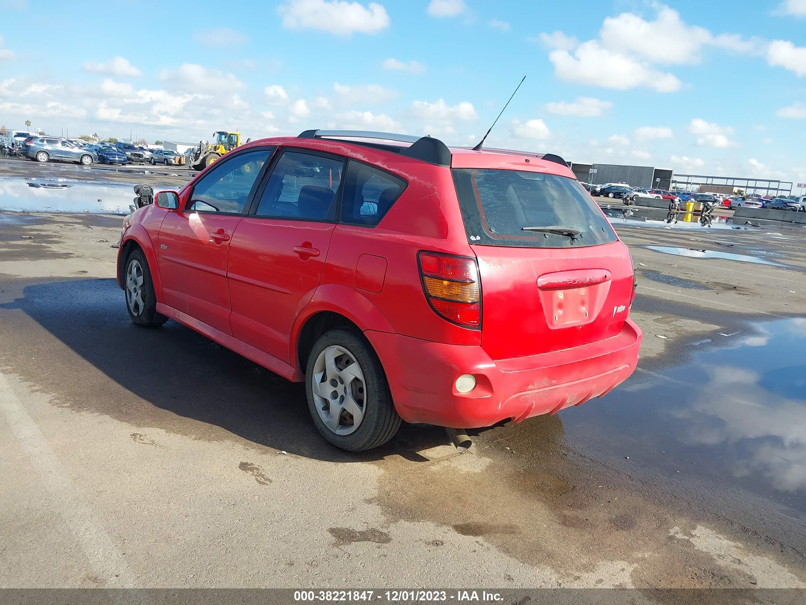 Photo 2 VIN: 5Y2SL658X6Z450650 - PONTIAC VIBE 