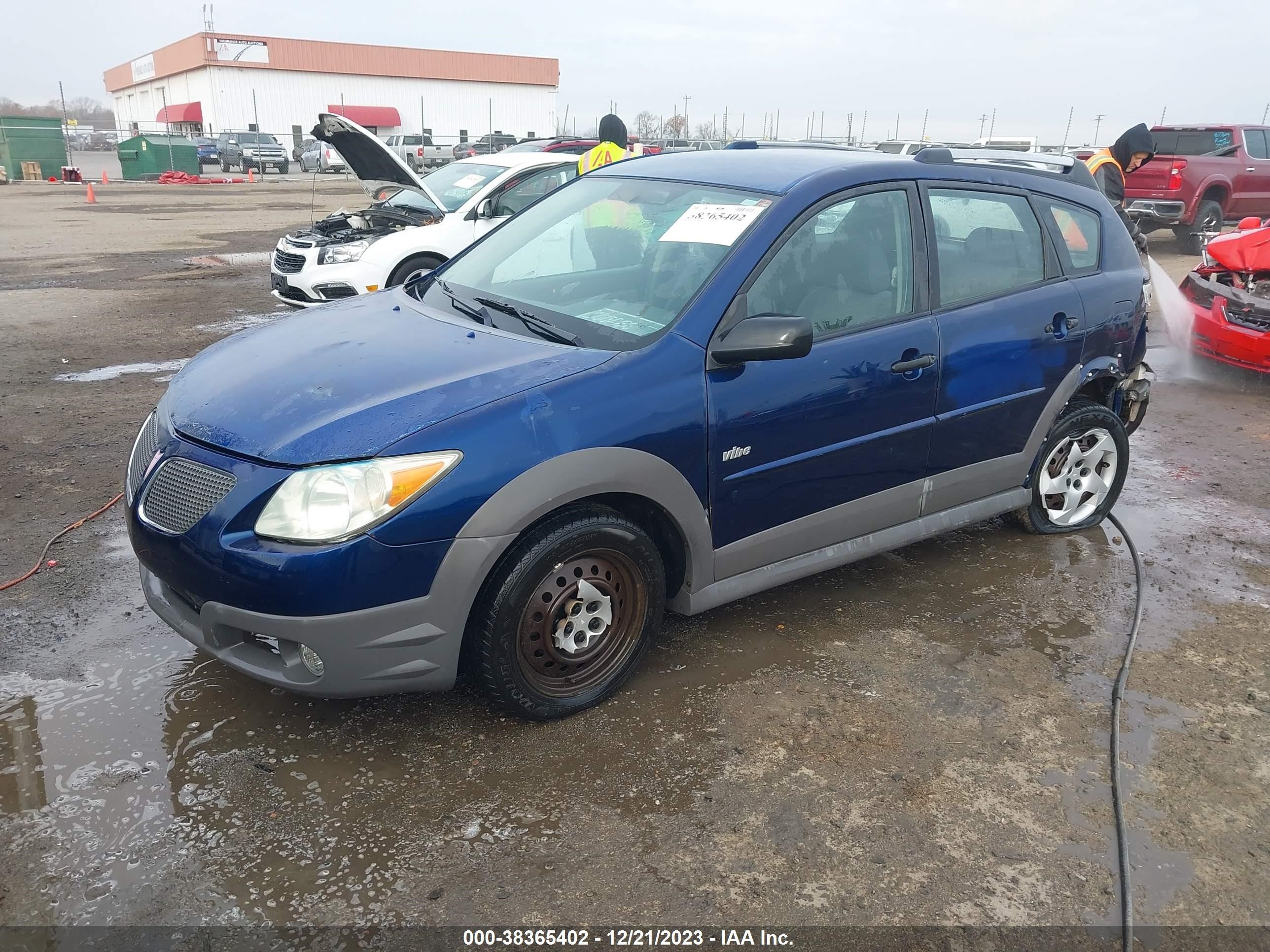 Photo 1 VIN: 5Y2SL658X6Z453290 - PONTIAC VIBE 