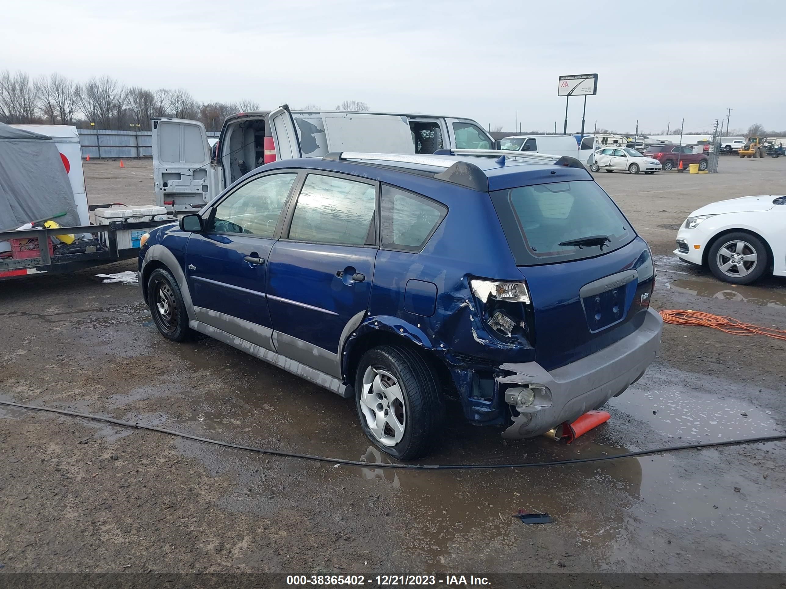 Photo 2 VIN: 5Y2SL658X6Z453290 - PONTIAC VIBE 