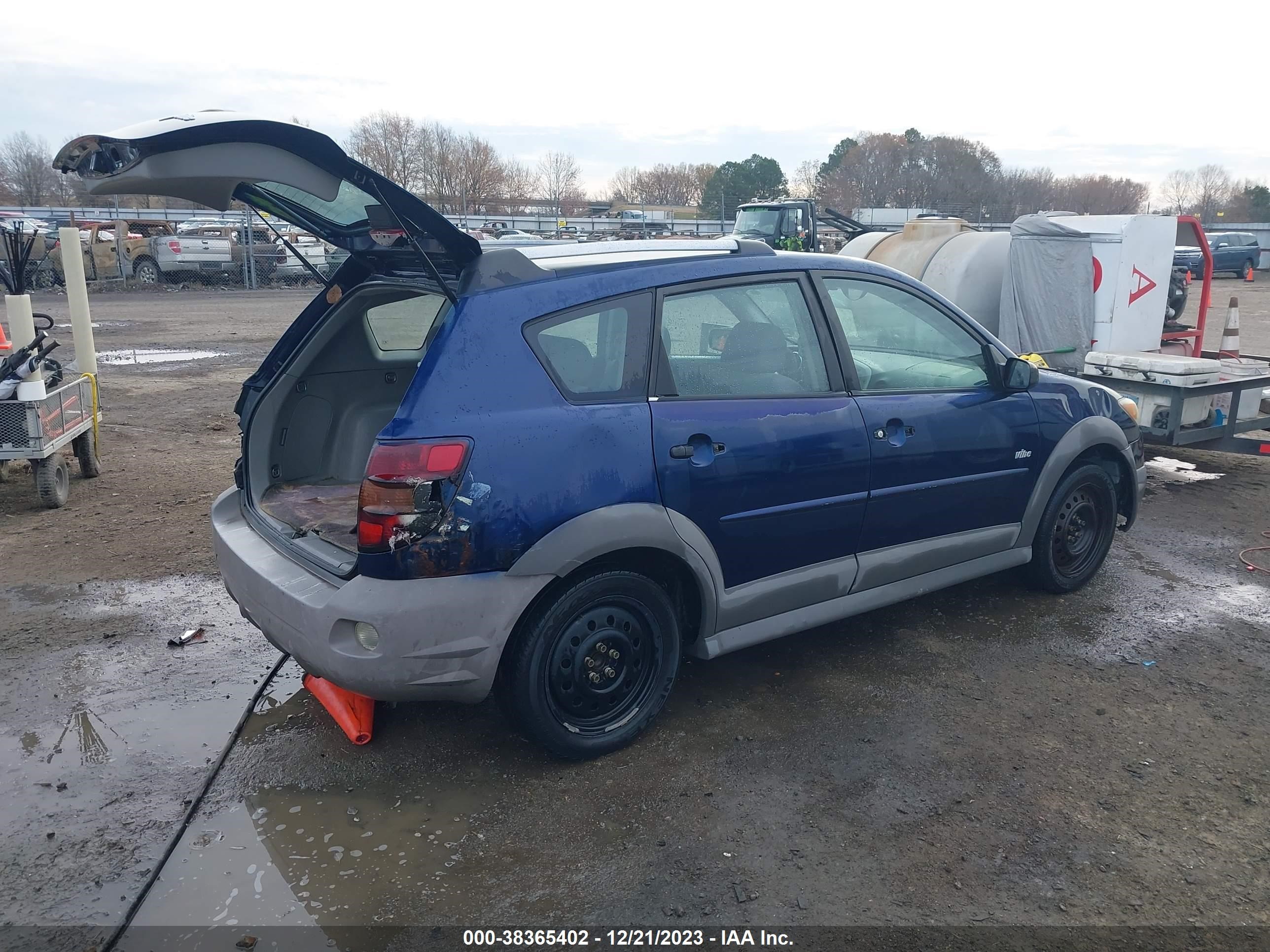 Photo 3 VIN: 5Y2SL658X6Z453290 - PONTIAC VIBE 