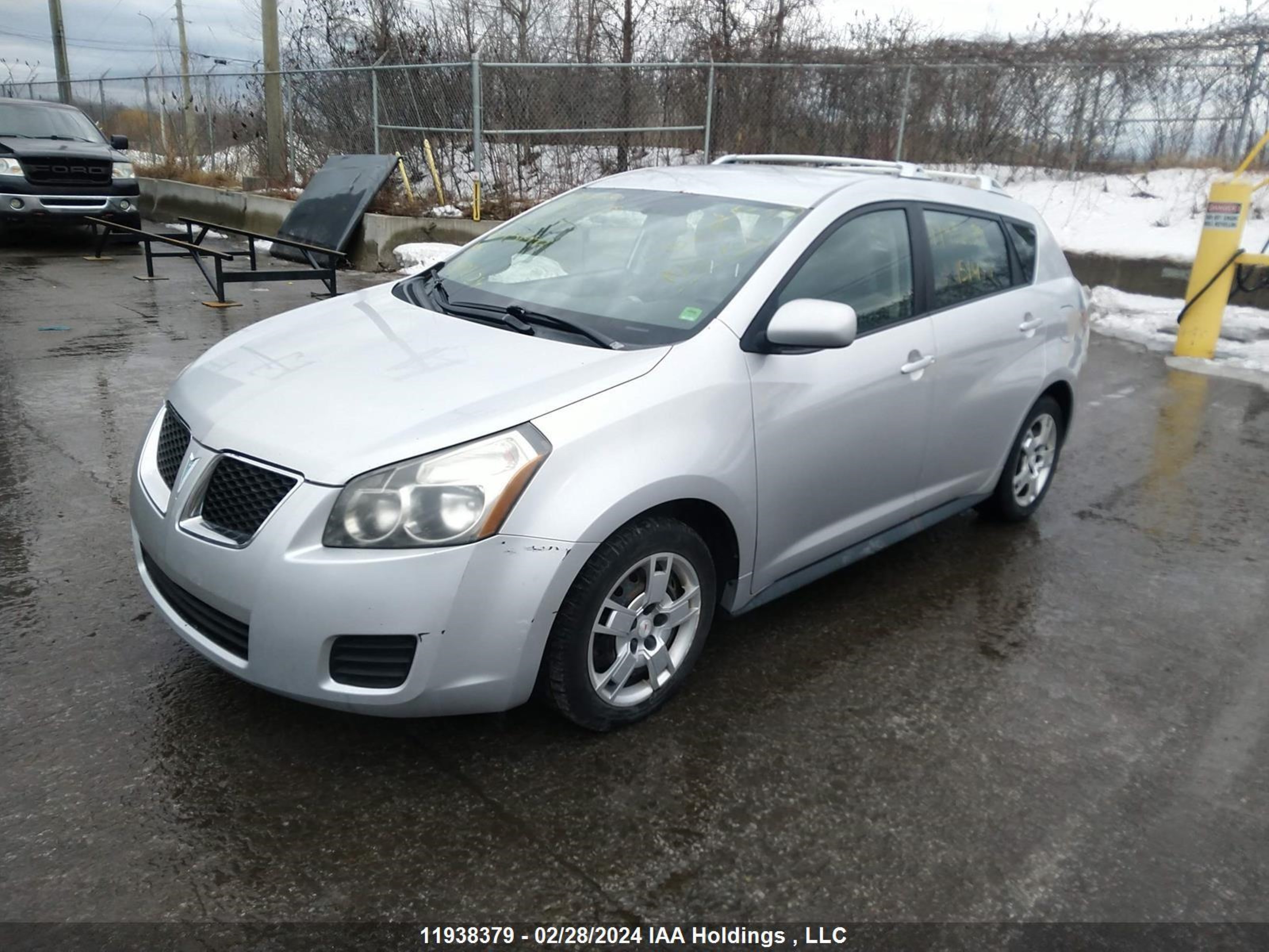 Photo 1 VIN: 5Y2SL67009Z451477 - PONTIAC VIBE 