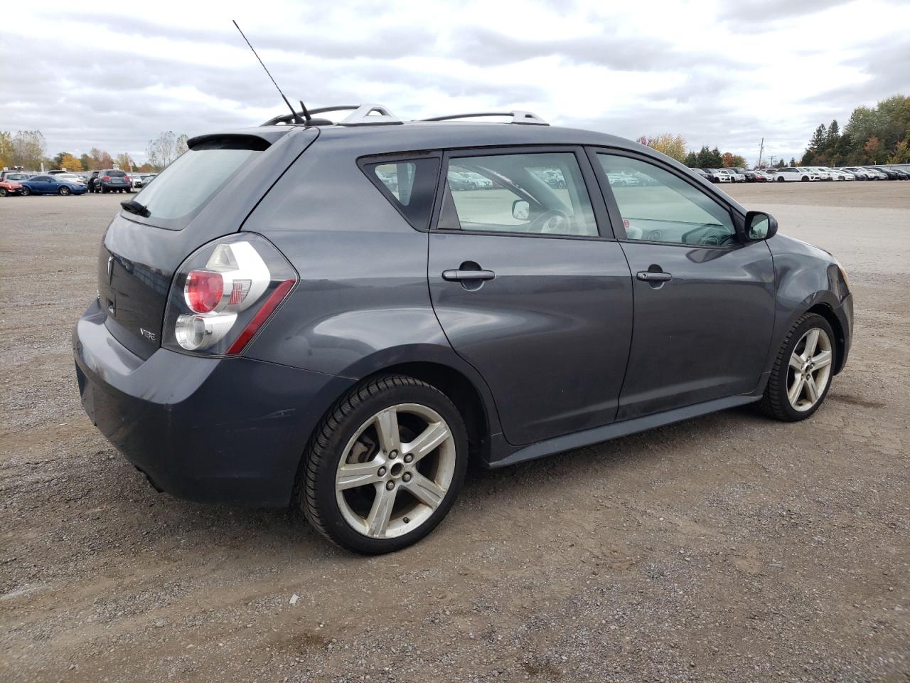 Photo 2 VIN: 5Y2SL67099Z405307 - PONTIAC VIBE 