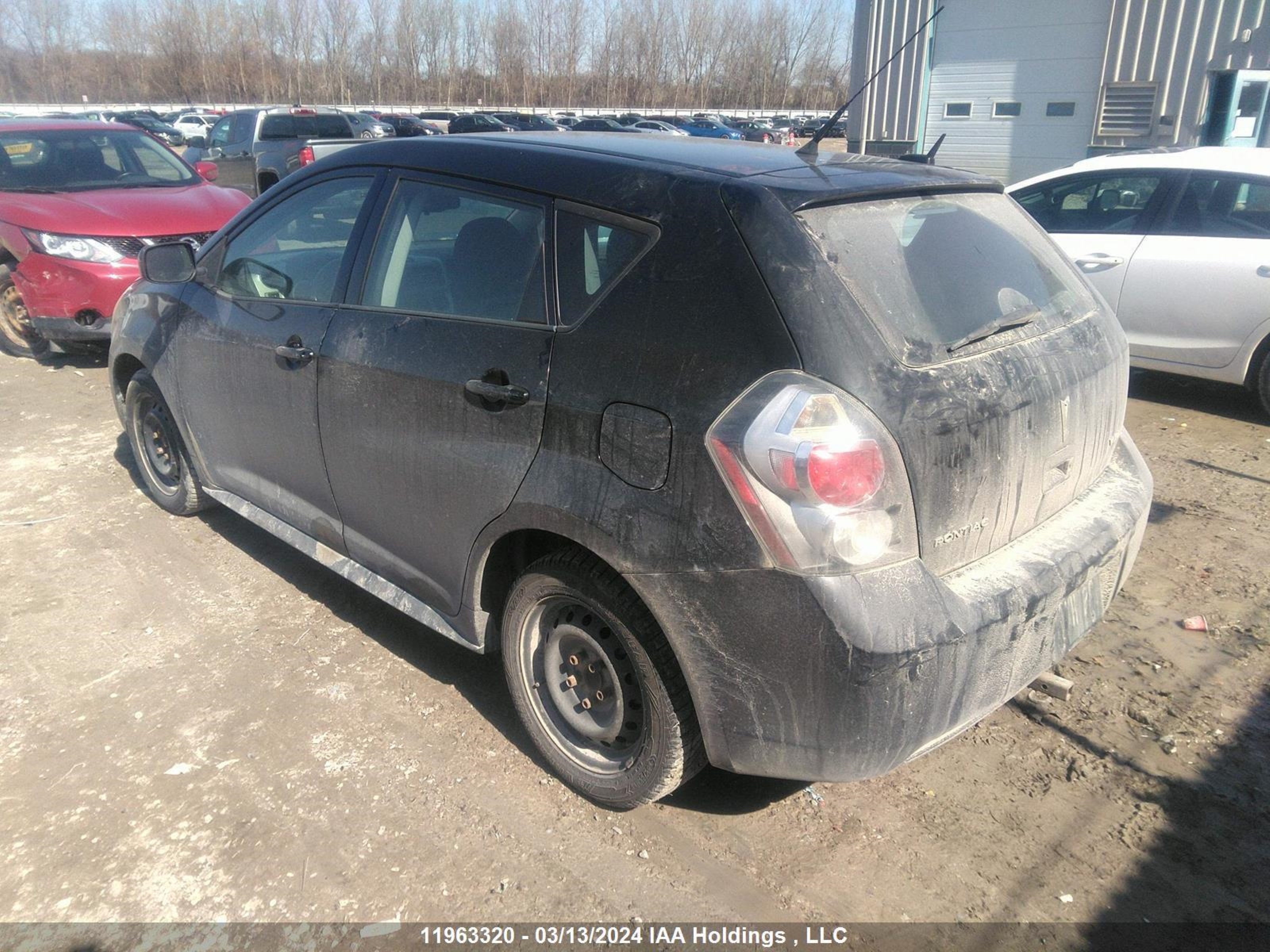 Photo 2 VIN: 5Y2SL670X9Z475155 - PONTIAC VIBE 