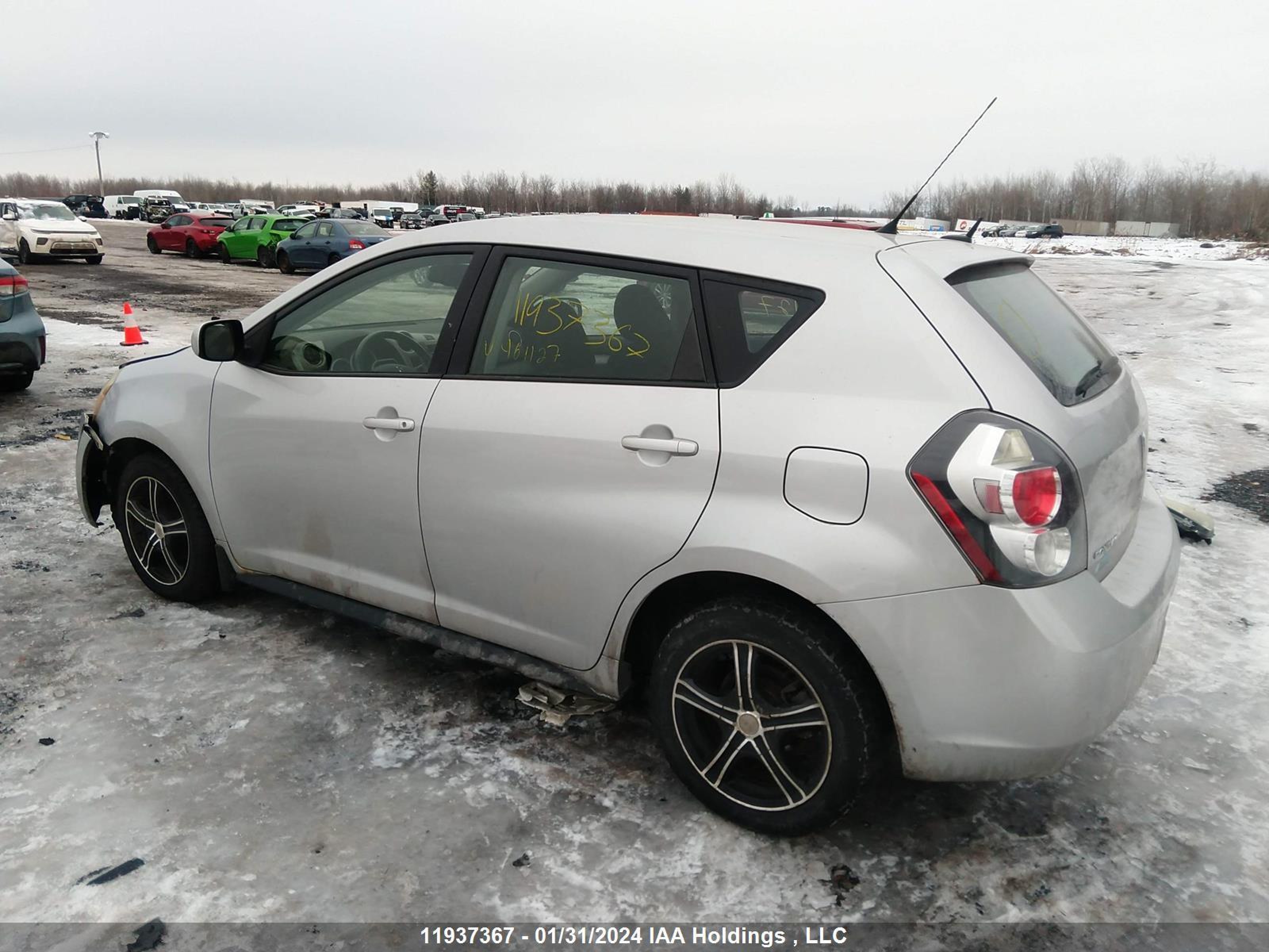 Photo 2 VIN: 5Y2SL67849Z461127 - PONTIAC VIBE 