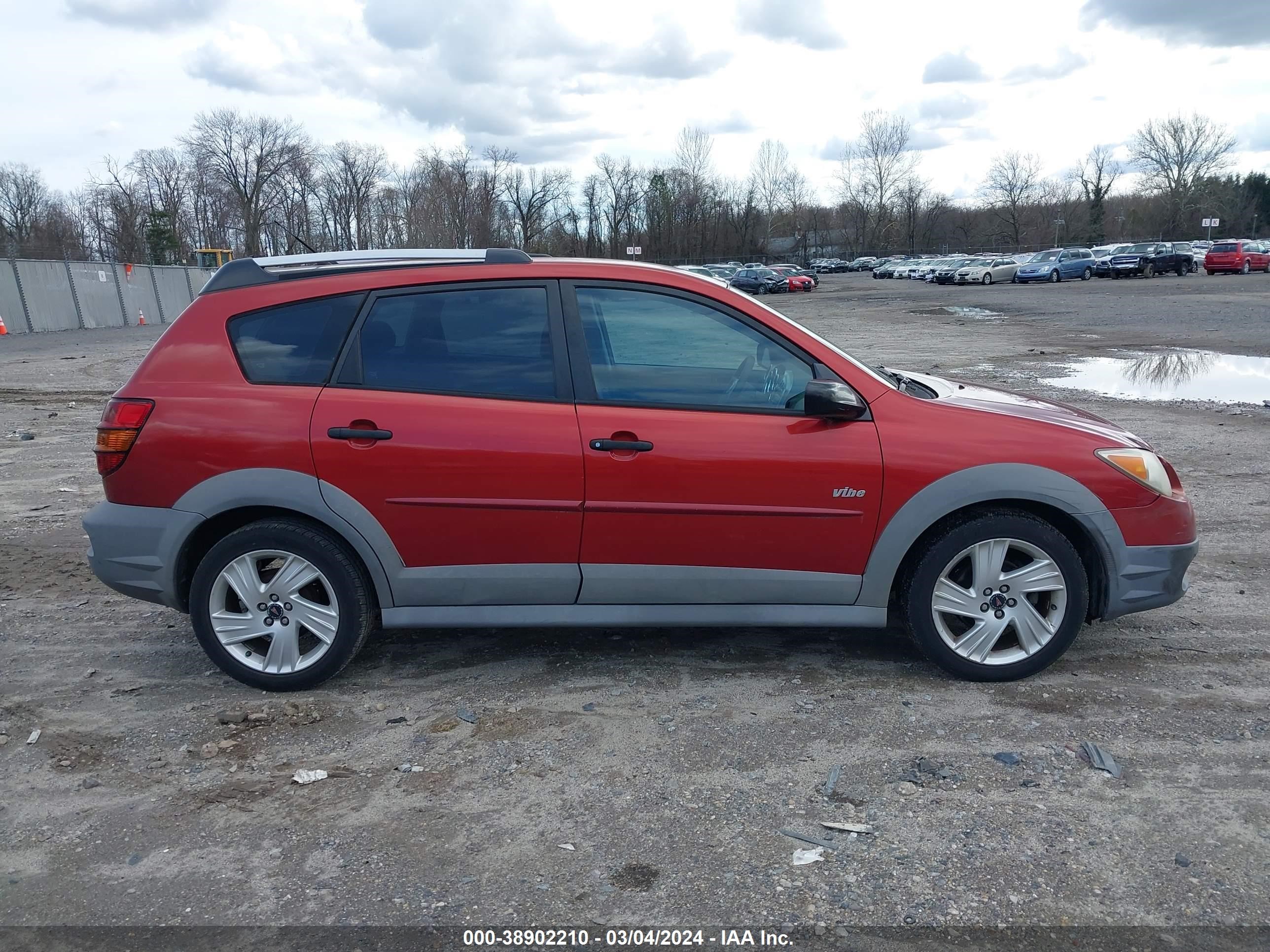 Photo 12 VIN: 5Y2SL67867Z439658 - PONTIAC VIBE 