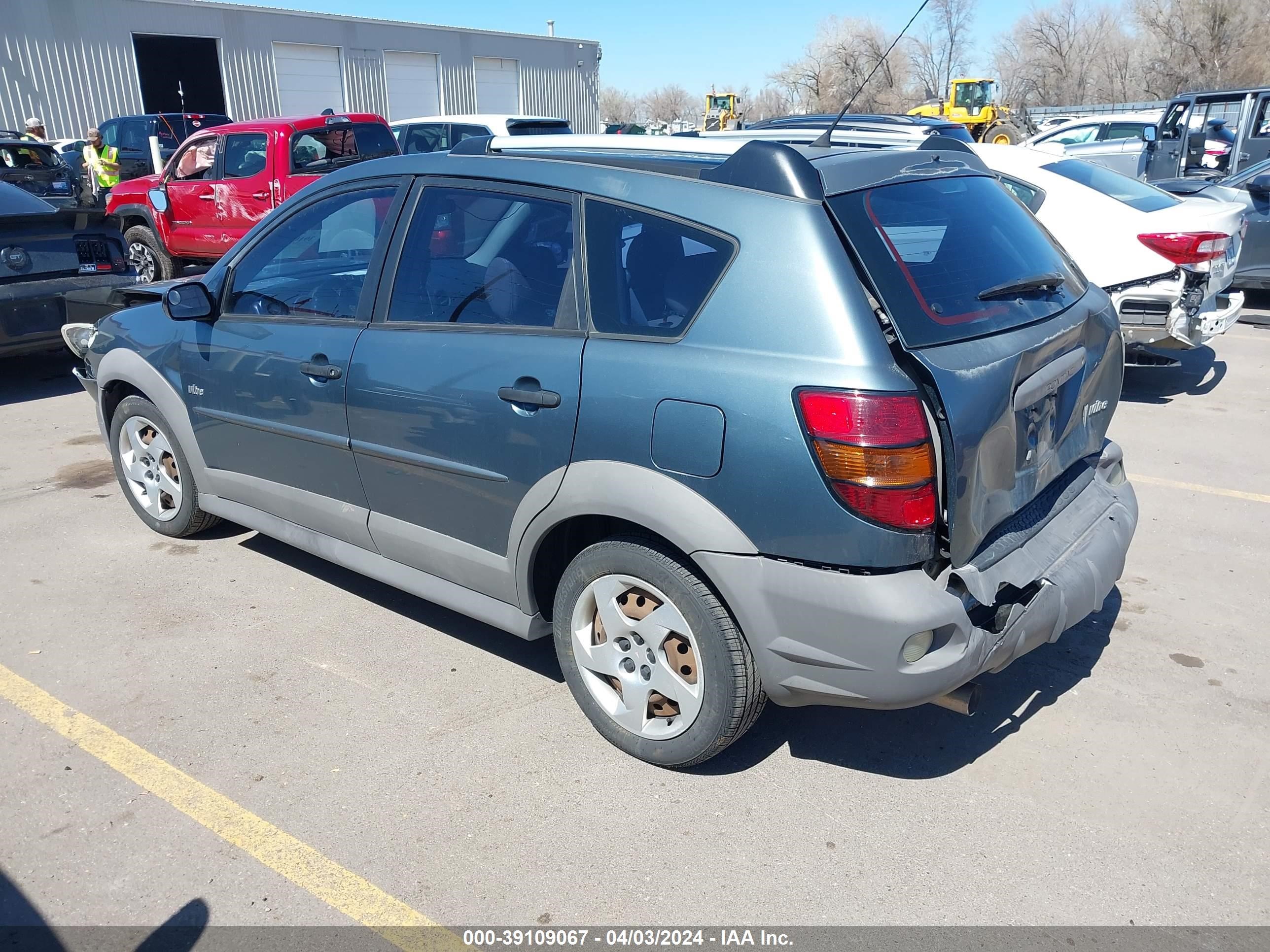 Photo 2 VIN: 5Y2SL67886Z463121 - PONTIAC VIBE 