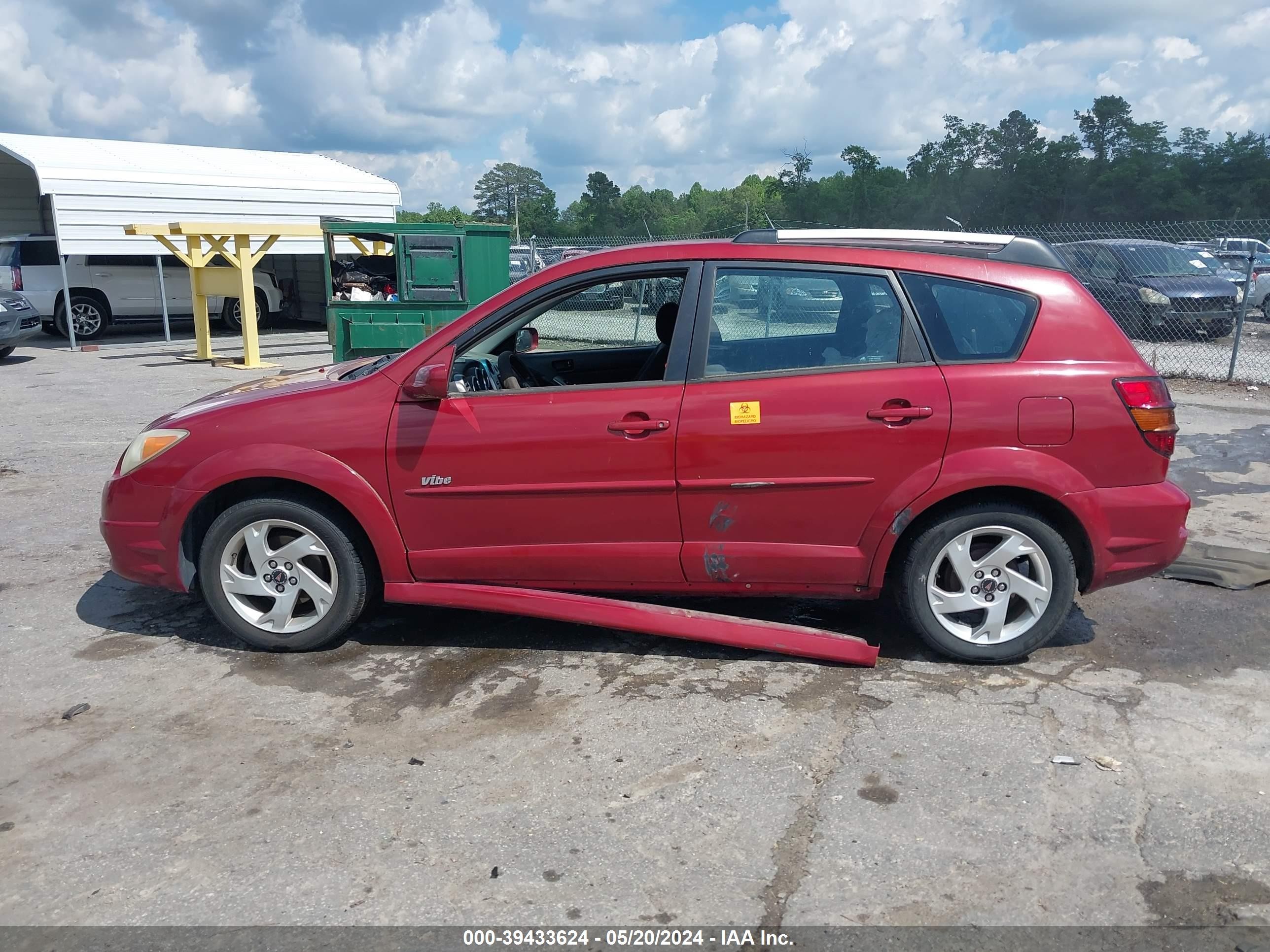 Photo 13 VIN: 5Y2SL678X6Z410047 - PONTIAC VIBE 