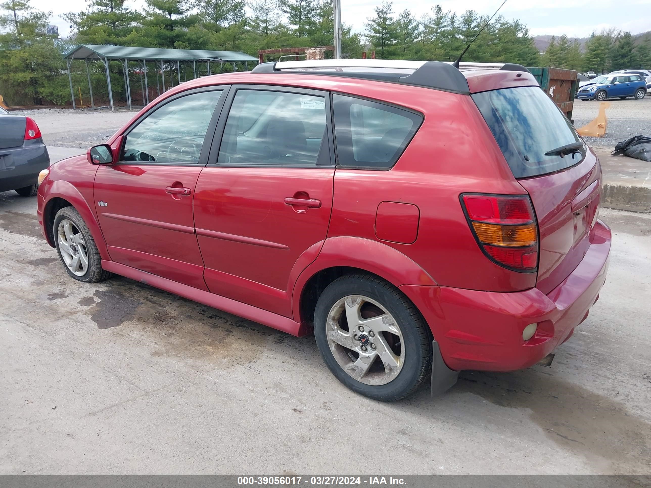 Photo 2 VIN: 5Y2SL678X8Z418779 - PONTIAC VIBE 