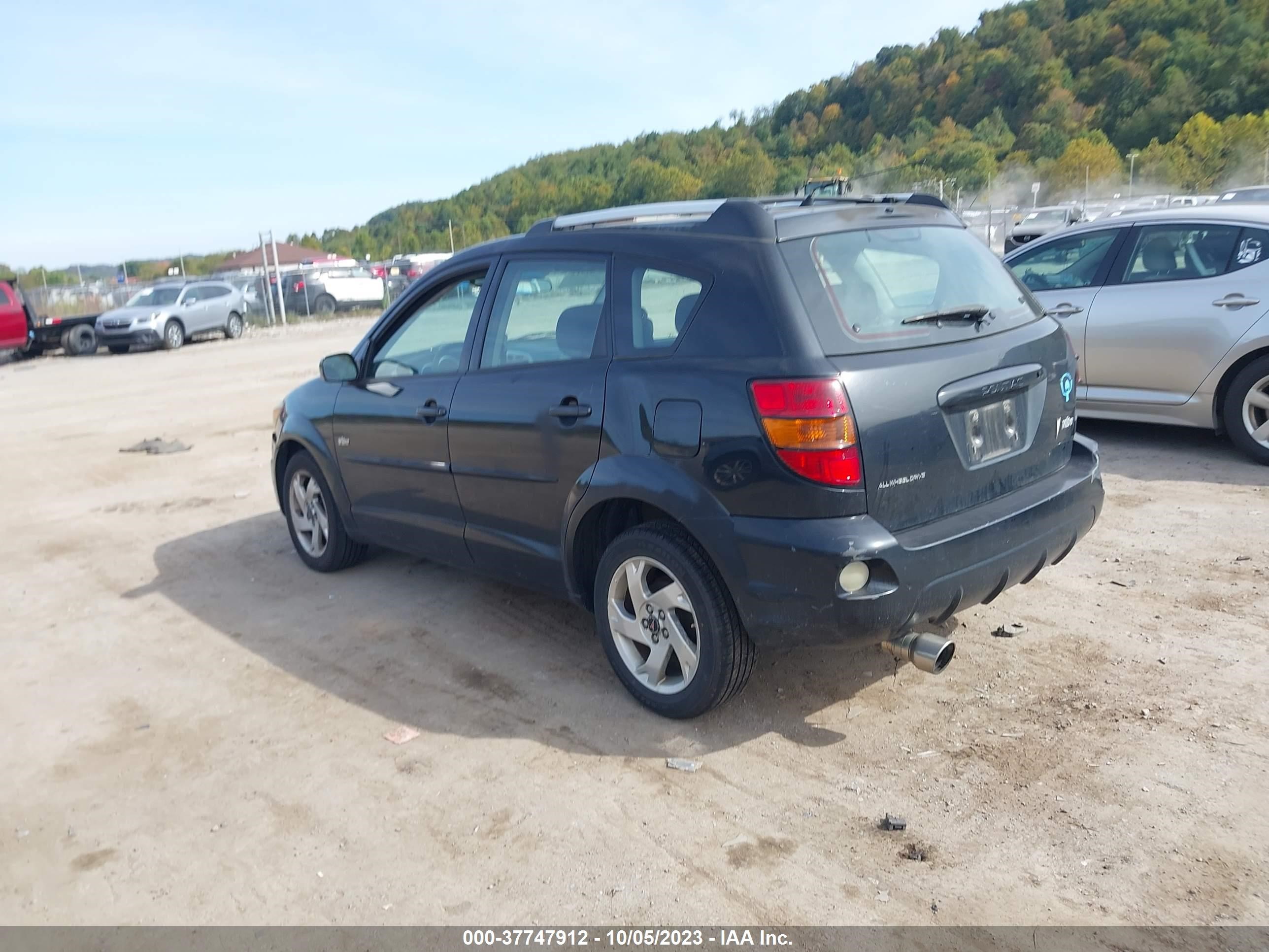 Photo 2 VIN: 5Y2SM62824Z451595 - PONTIAC VIBE 