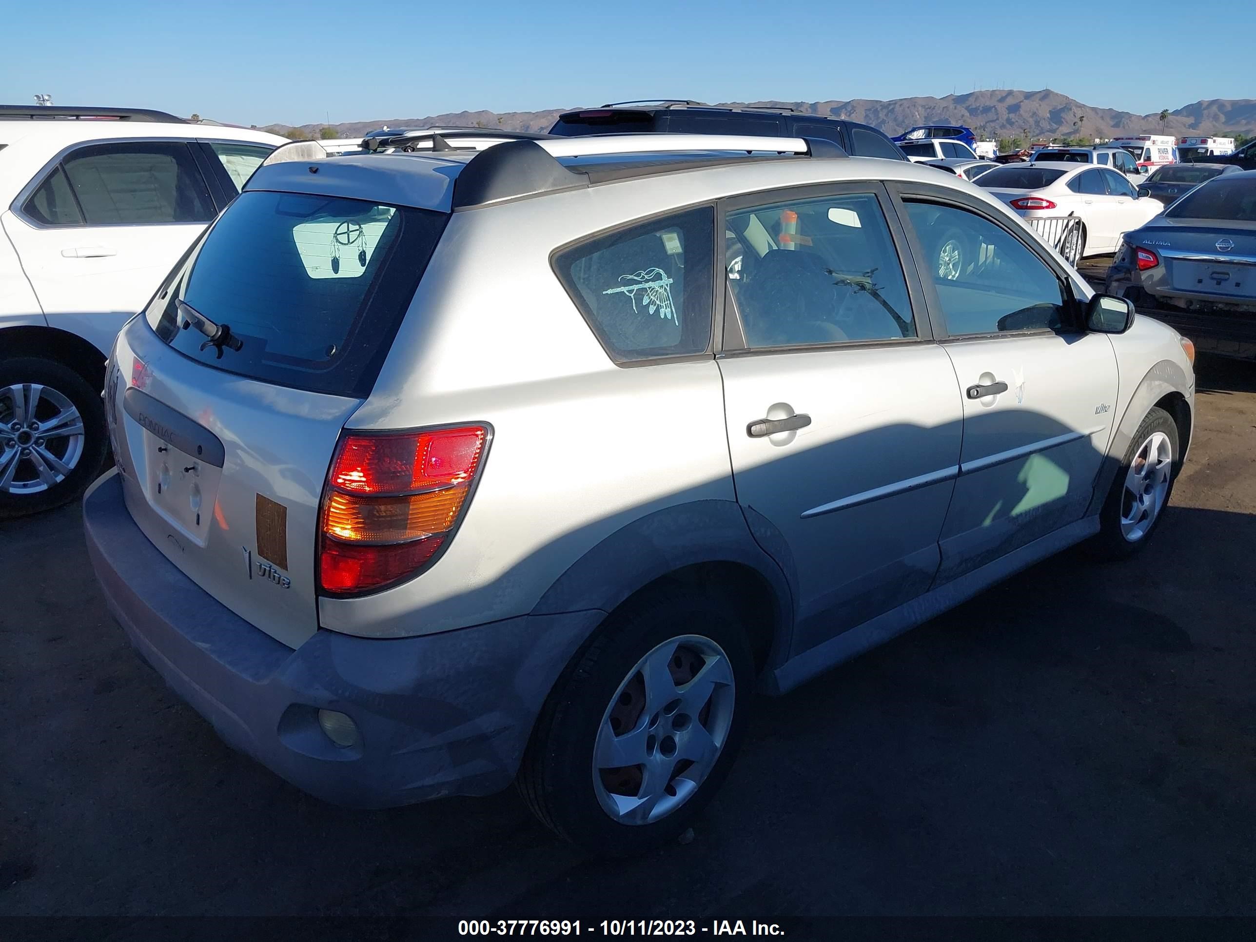 Photo 3 VIN: 5Y2SM62884Z402840 - PONTIAC VIBE 