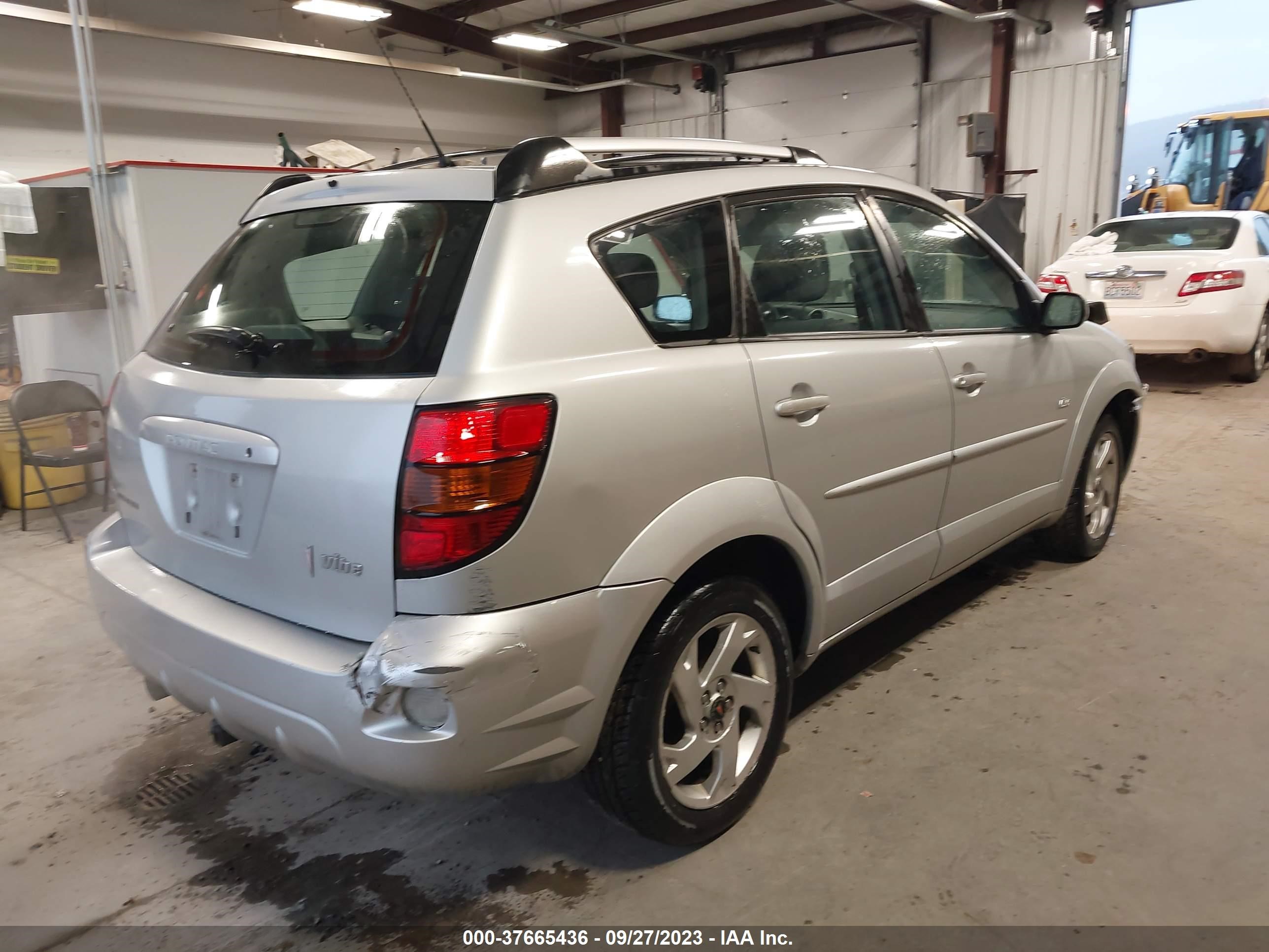 Photo 3 VIN: 5Y2SM62884Z452962 - PONTIAC VIBE 