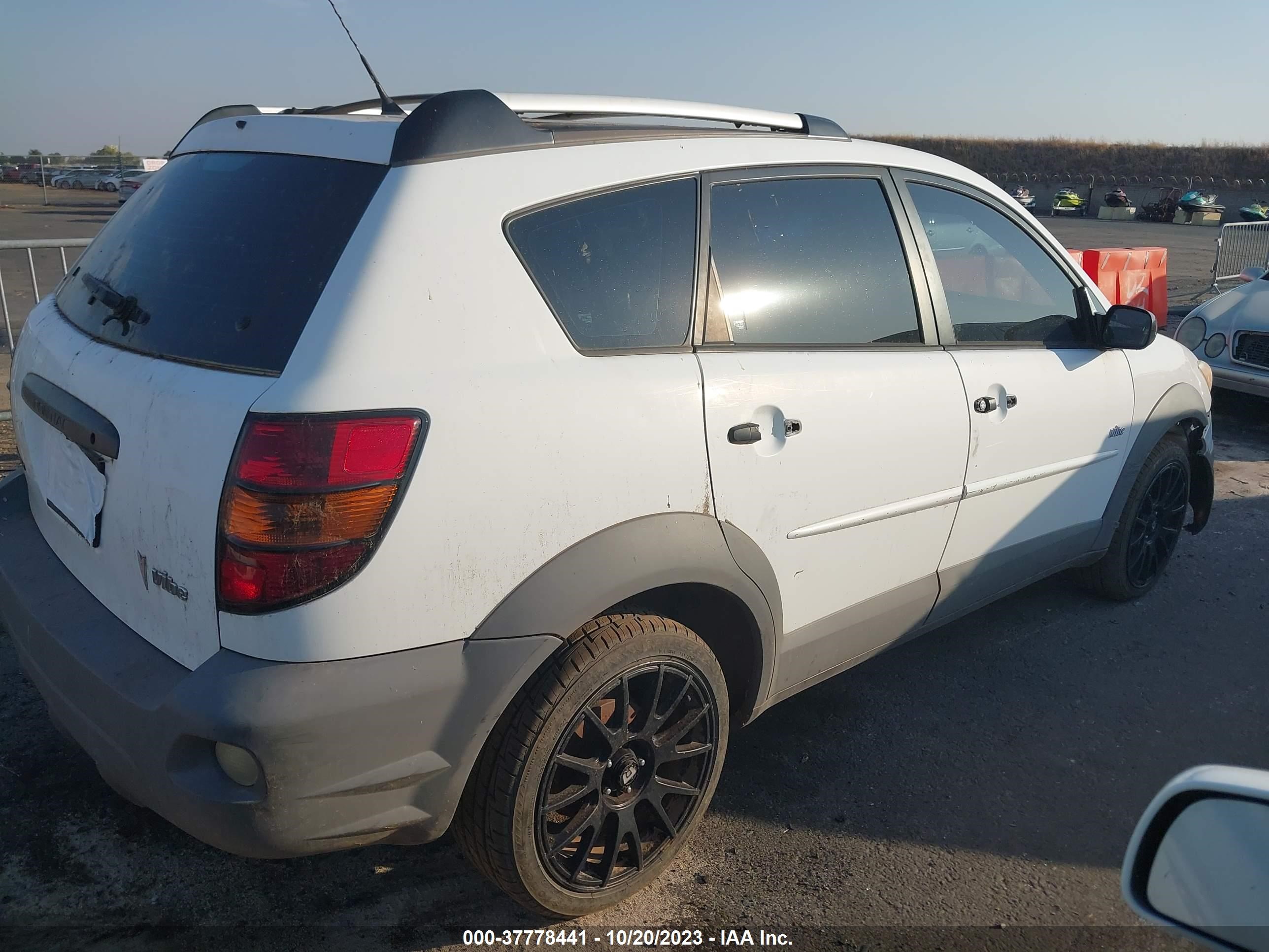 Photo 3 VIN: 5Y2SM62893Z444965 - PONTIAC VIBE 