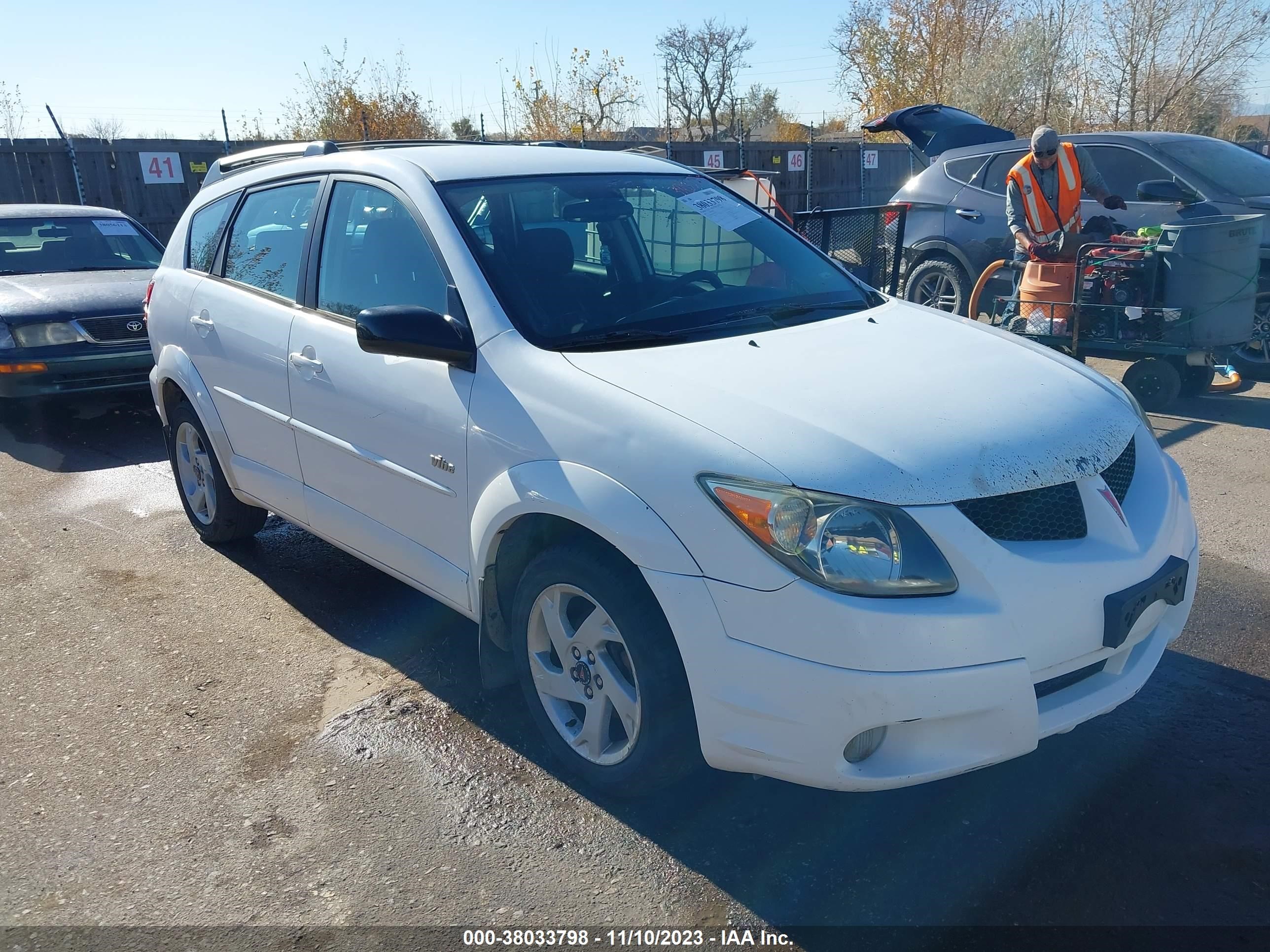 Photo 0 VIN: 5Y2SM628X3Z420657 - PONTIAC VIBE 