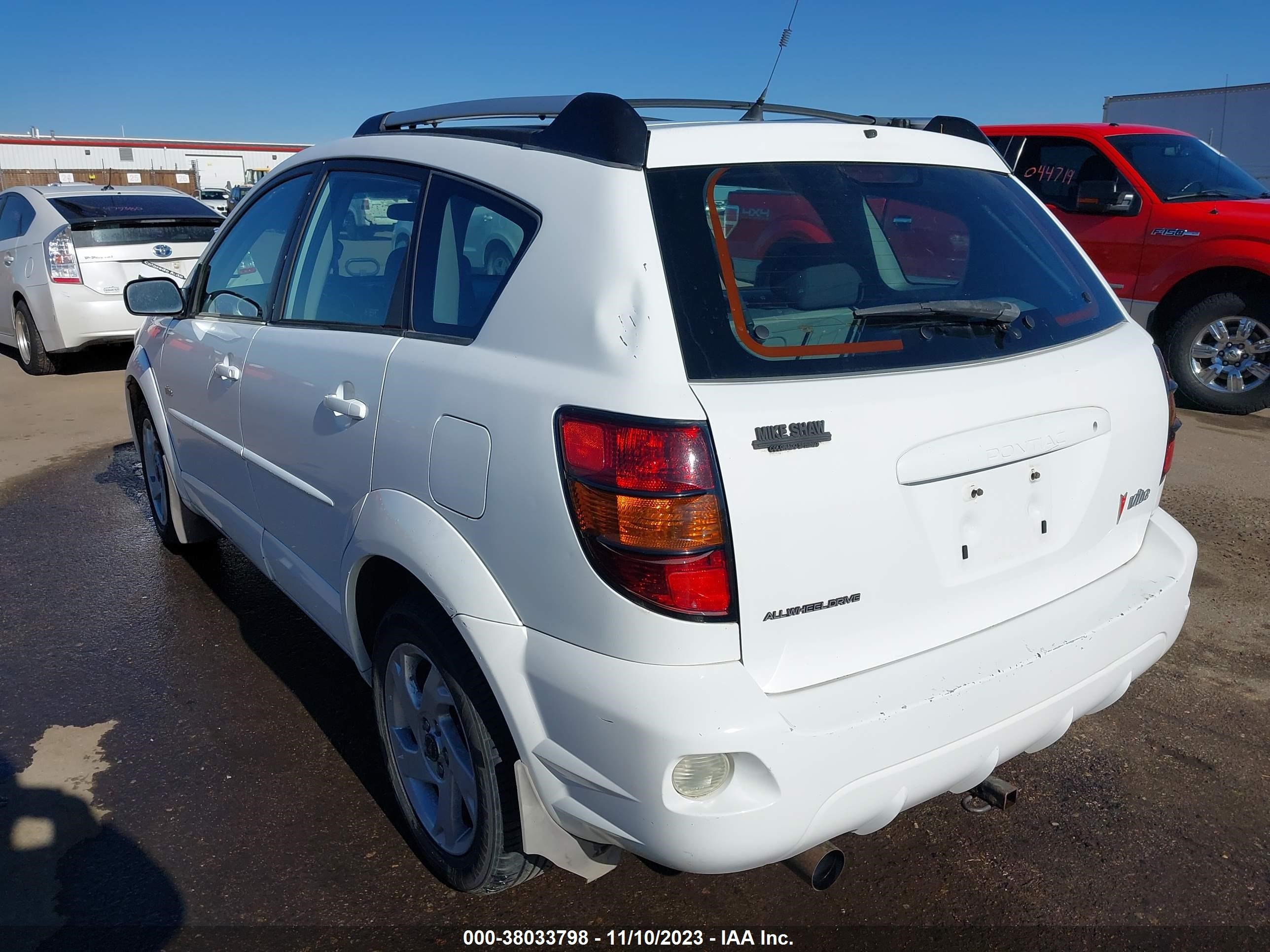 Photo 2 VIN: 5Y2SM628X3Z420657 - PONTIAC VIBE 