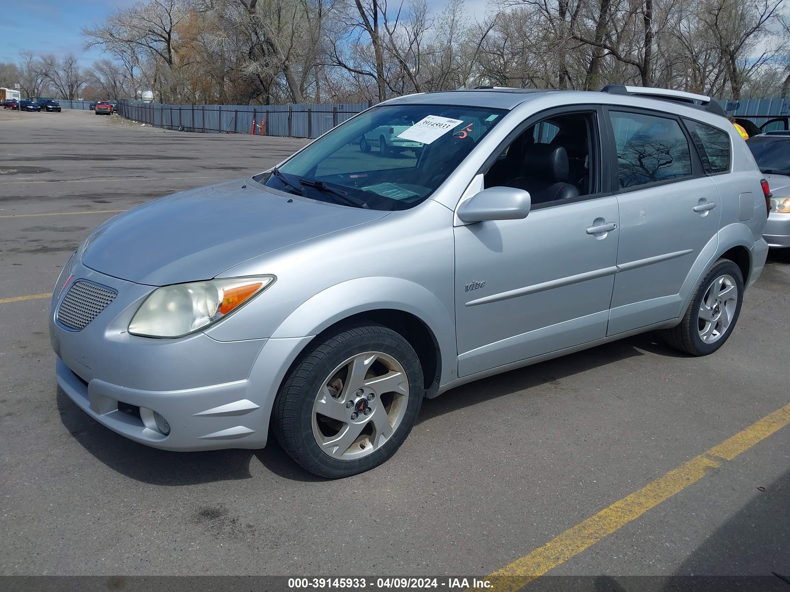 Photo 1 VIN: 5Y2SM63865Z411357 - PONTIAC VIBE 